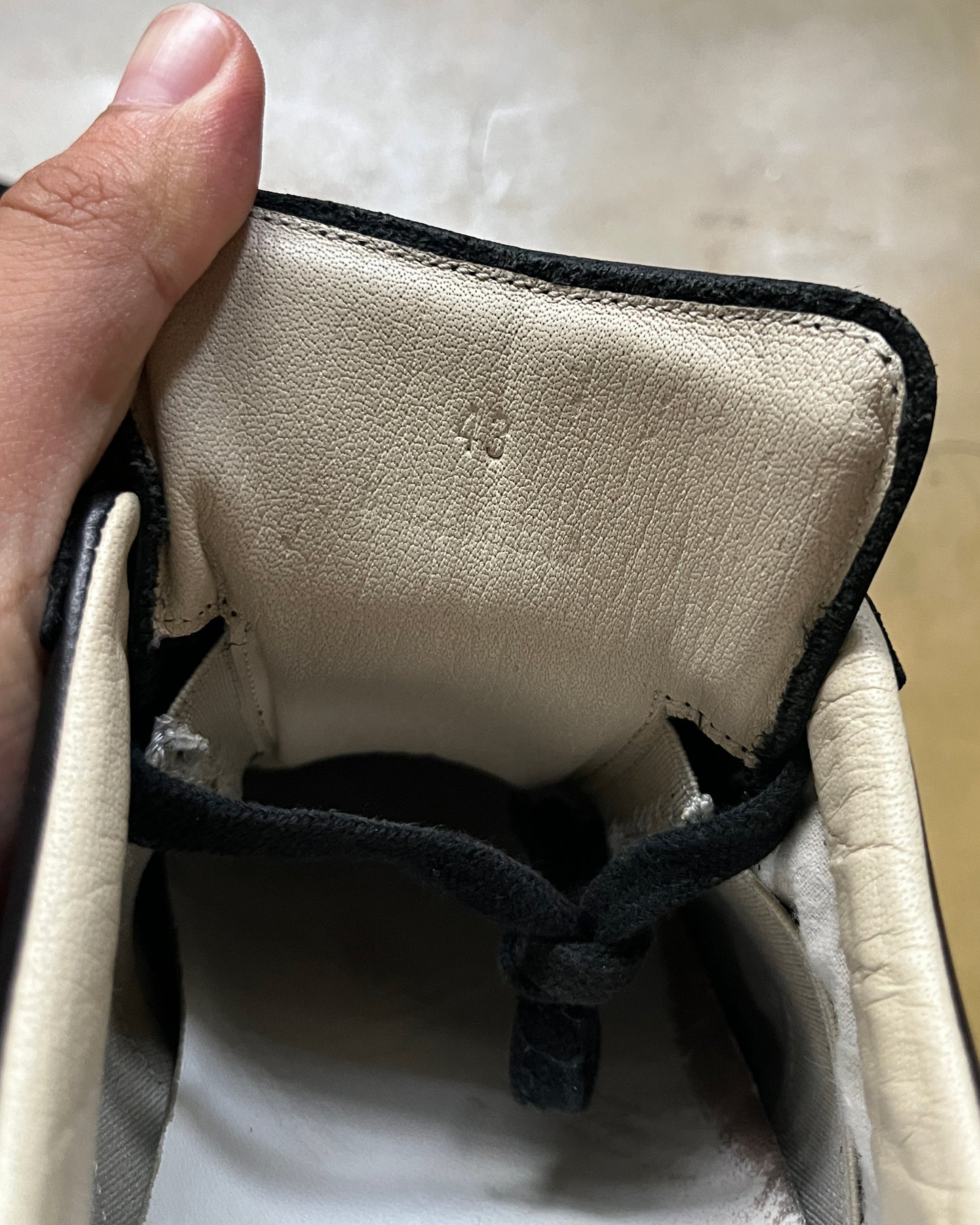 MAISON MARGIELA BLACK GAT 43