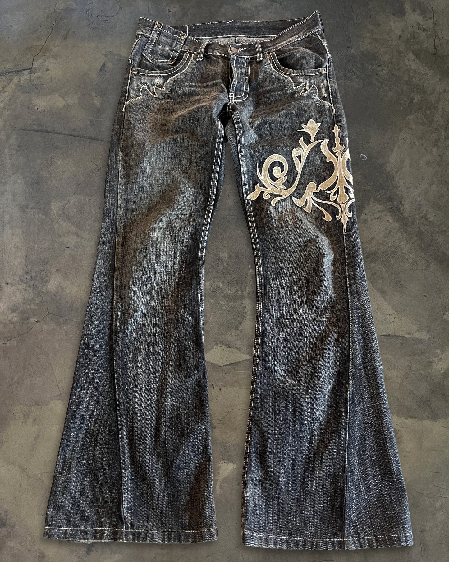 TORNADO MART TRIBAL EMBROIDERY DENIM