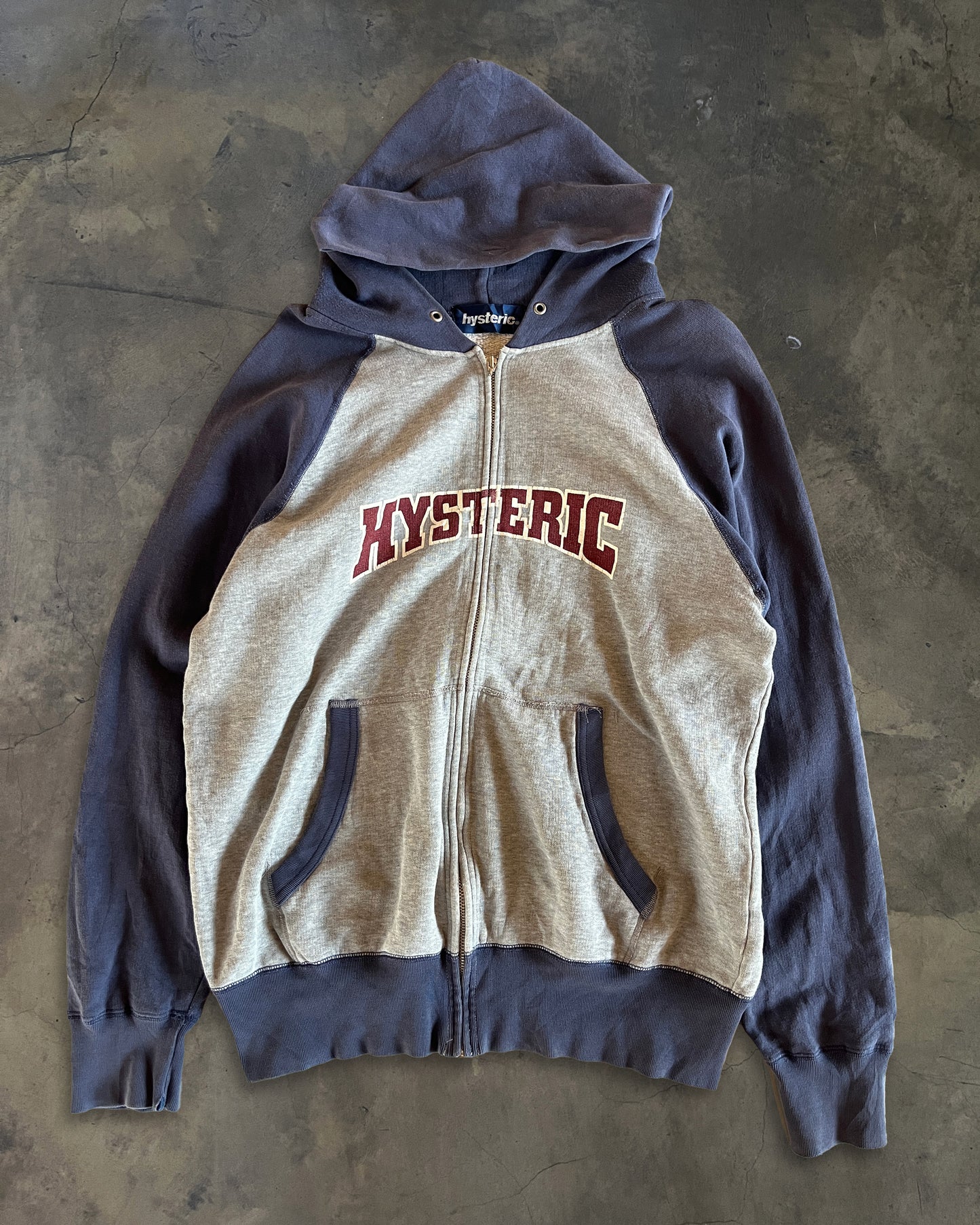 HYSTERIC GLAMOUR SPELLOUT RAGLAN HOODIE