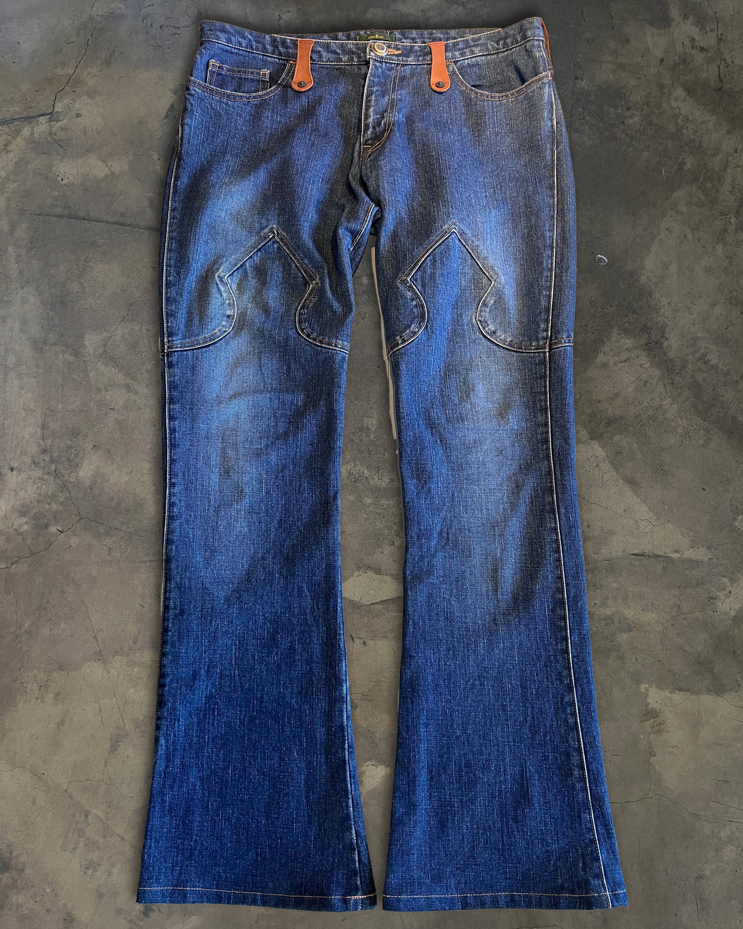 OBELISK FLARED JEANS
