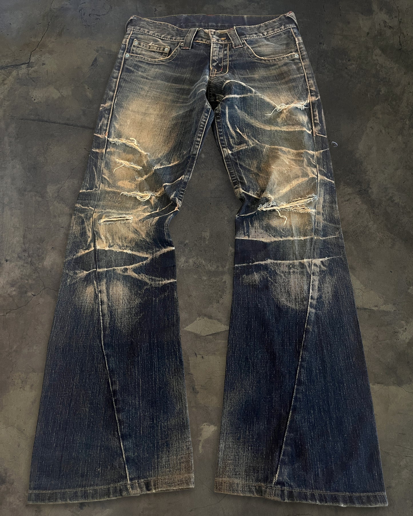 TORNADO MART SPIRAL FLARE JEANS