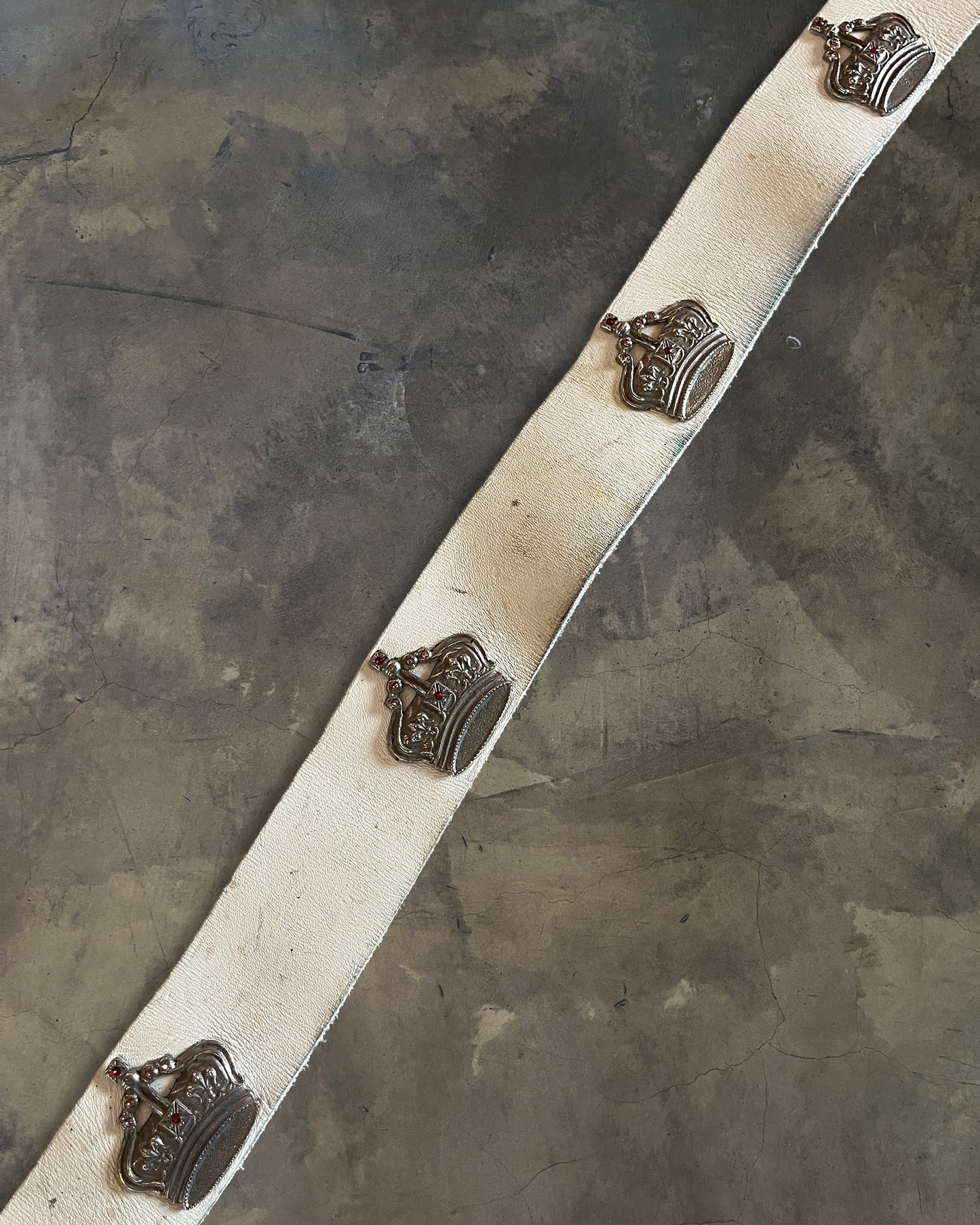 COMME DES GARCONS CROWN STUDDED LEATHER BELT