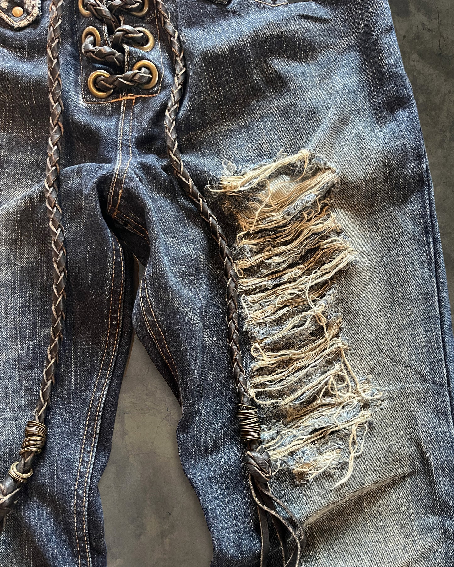 VERONICA GUERILLA FLARE LACE UP DENIM