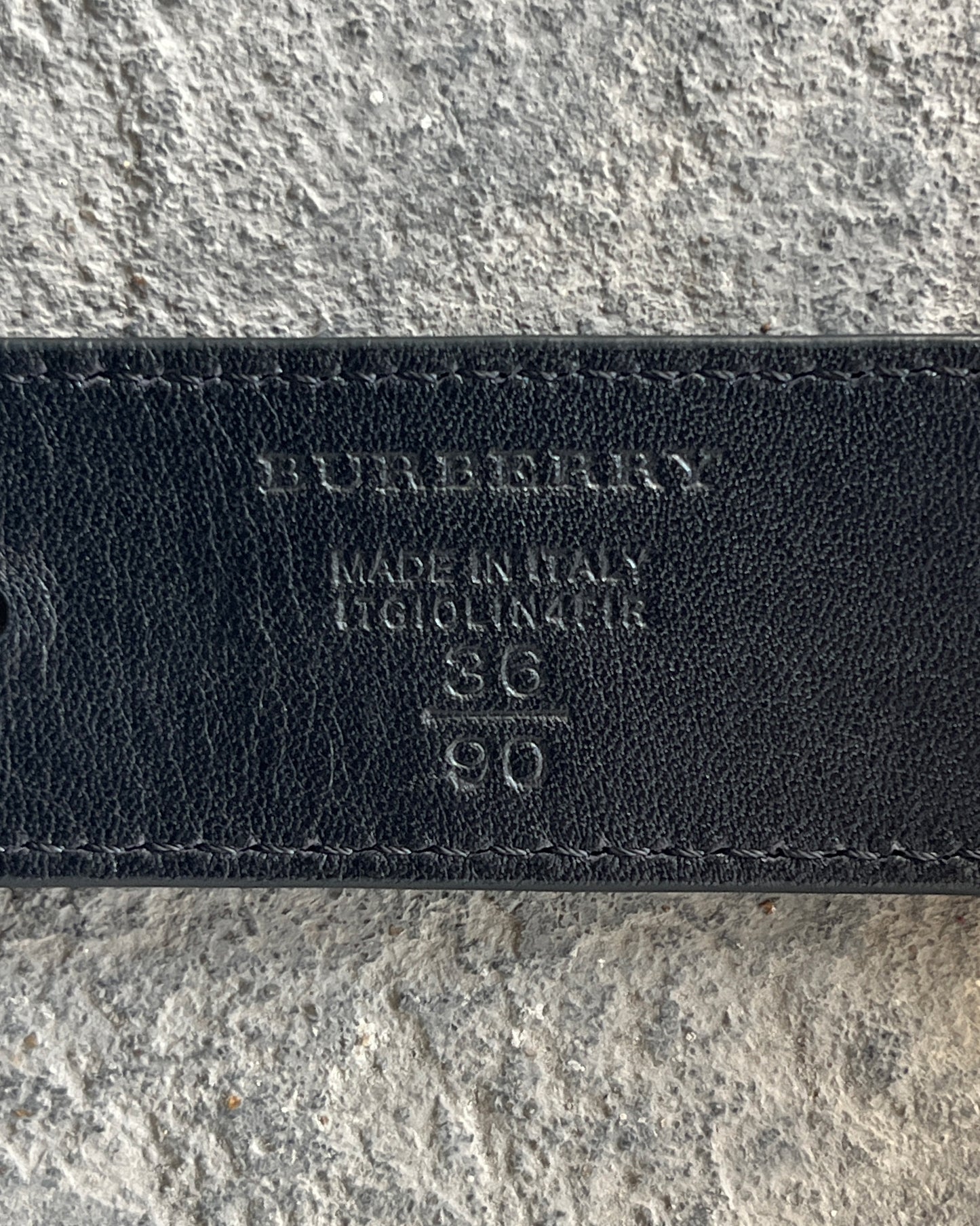 BURBERRY DARK NICKEL STUDDED BELT