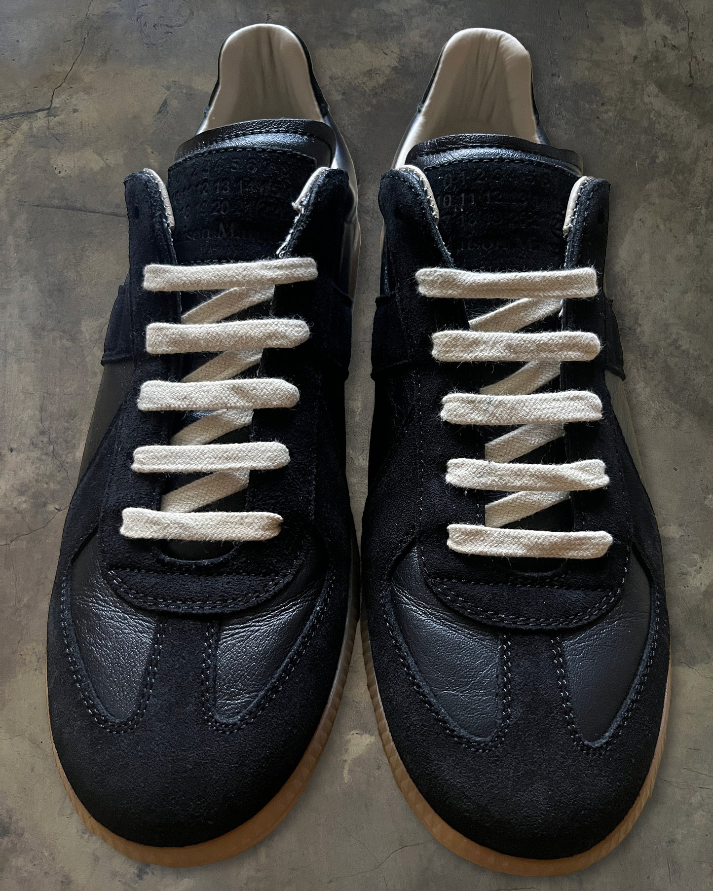 MAISON MARGIELA BLACK / GUM SOLE GAT 41