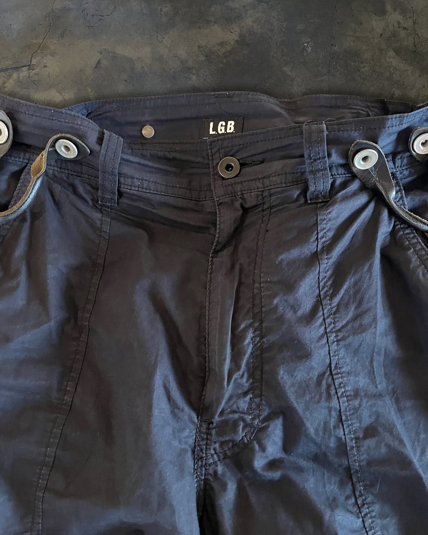 L.G.B SUSPENDER PARACHUTE CARGO