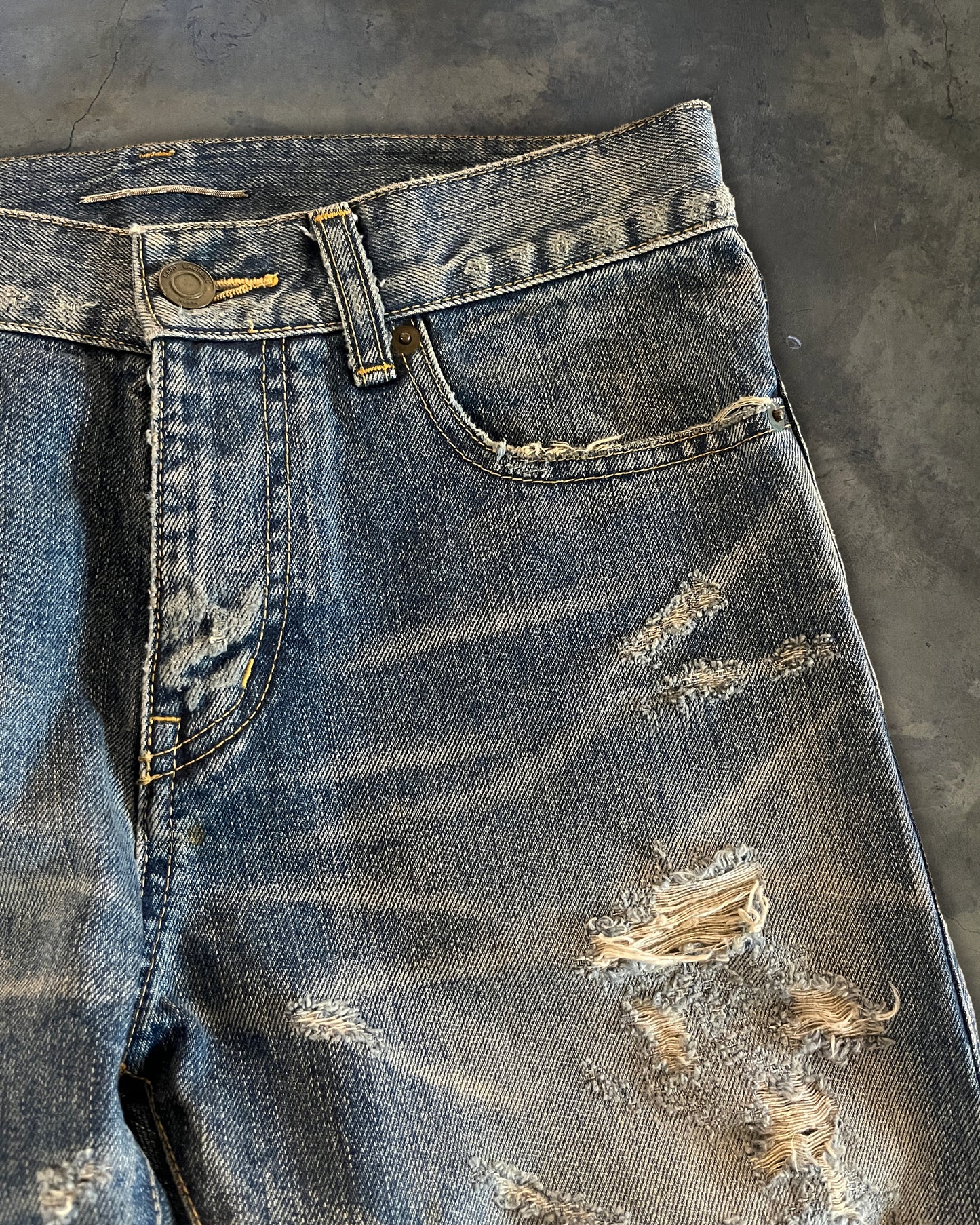 SAINT LAURENT BIG CRASH DISTRESS D02