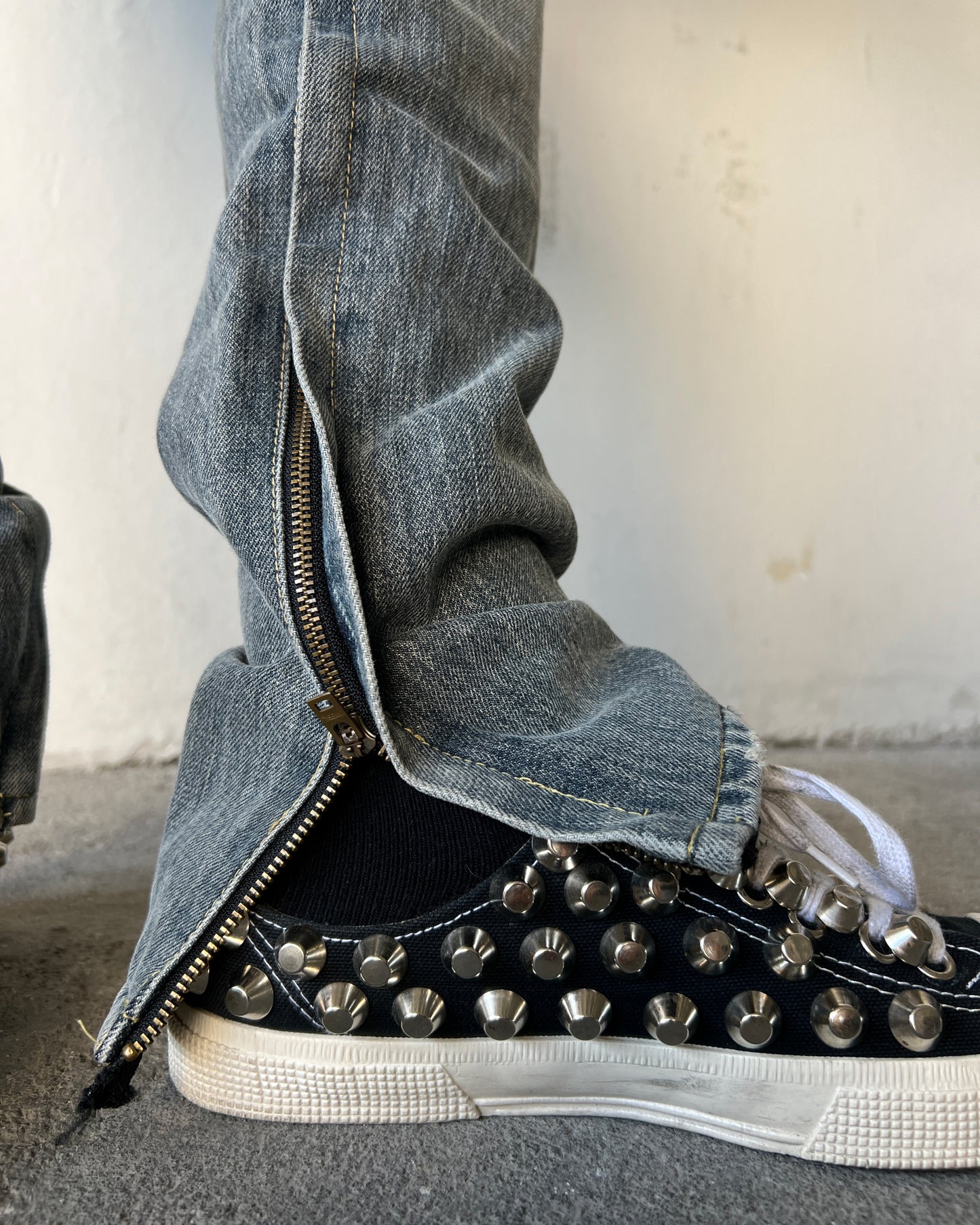 L.G.B CHAMELEON ZIP DENIM