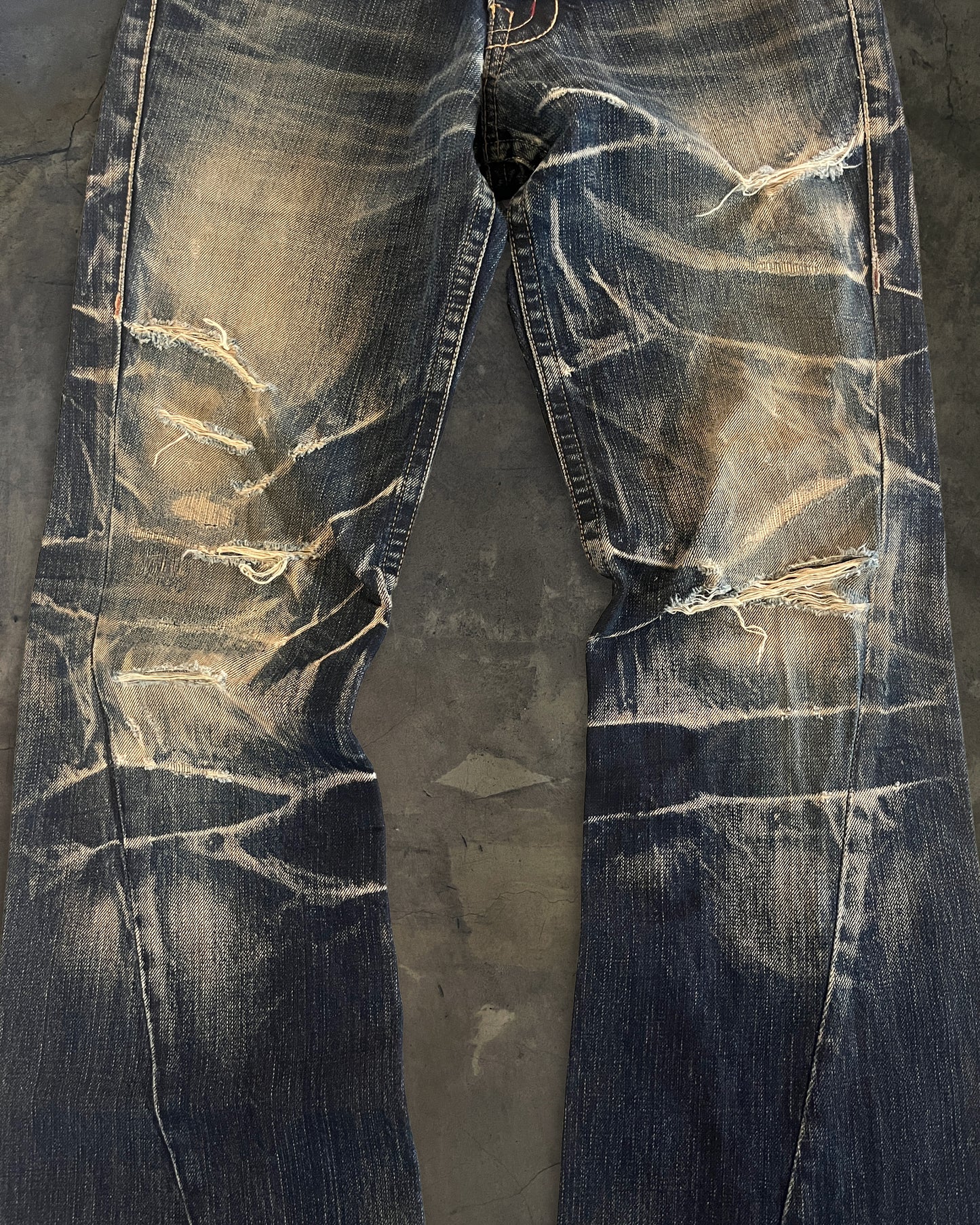 TORNADO MART SPIRAL FLARE JEANS