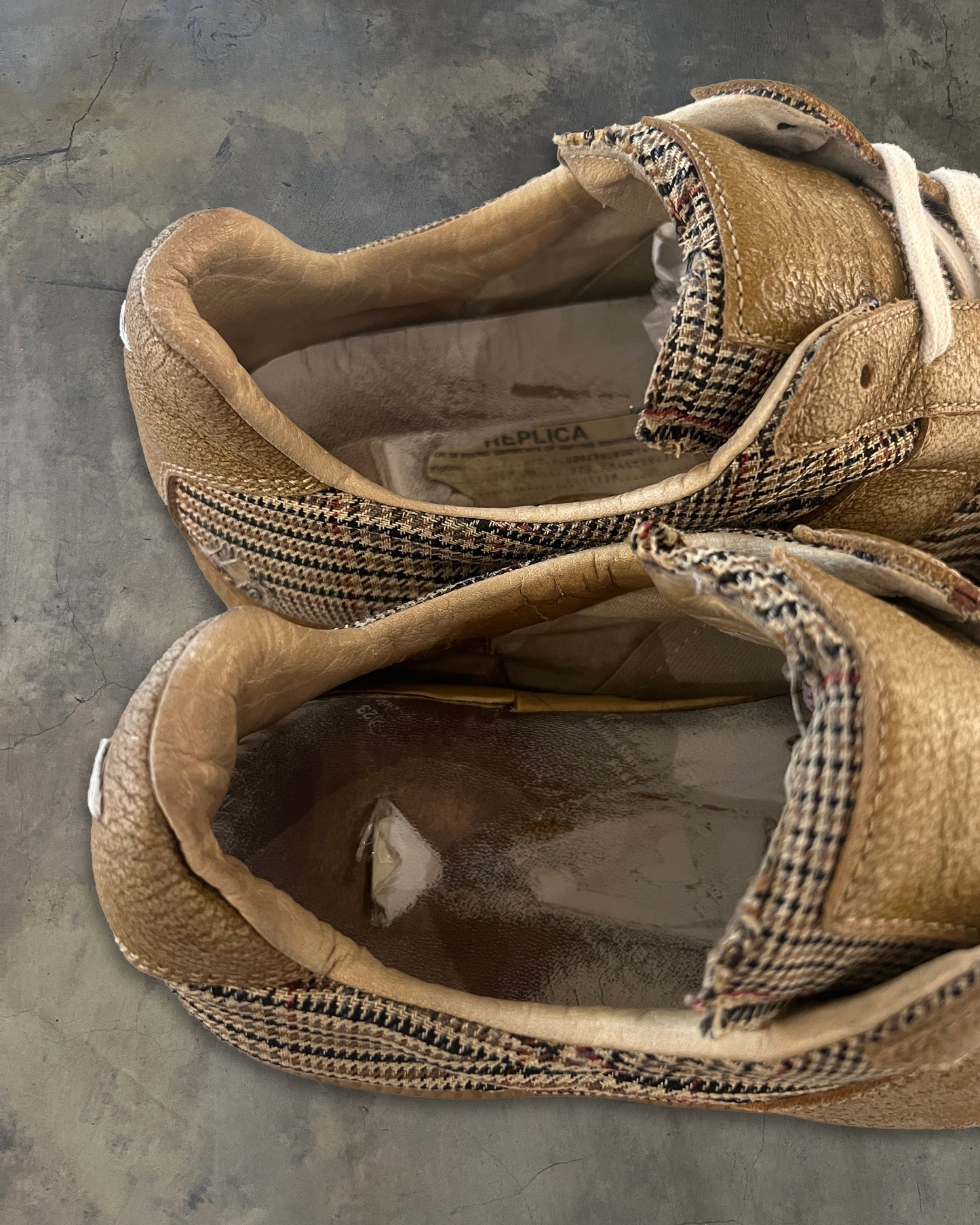 MAISON MARGIELA PLAID GAT 43