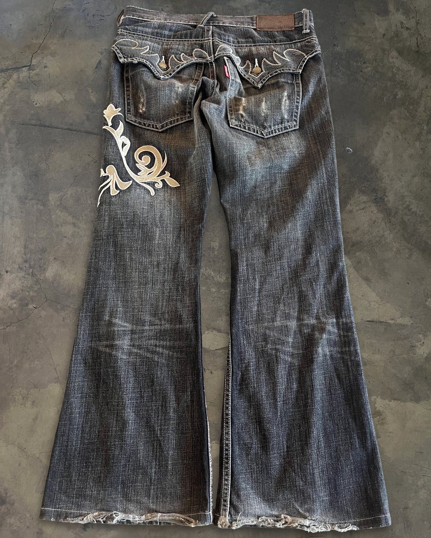 TORNADO MART TRIBAL EMBROIDERY DENIM