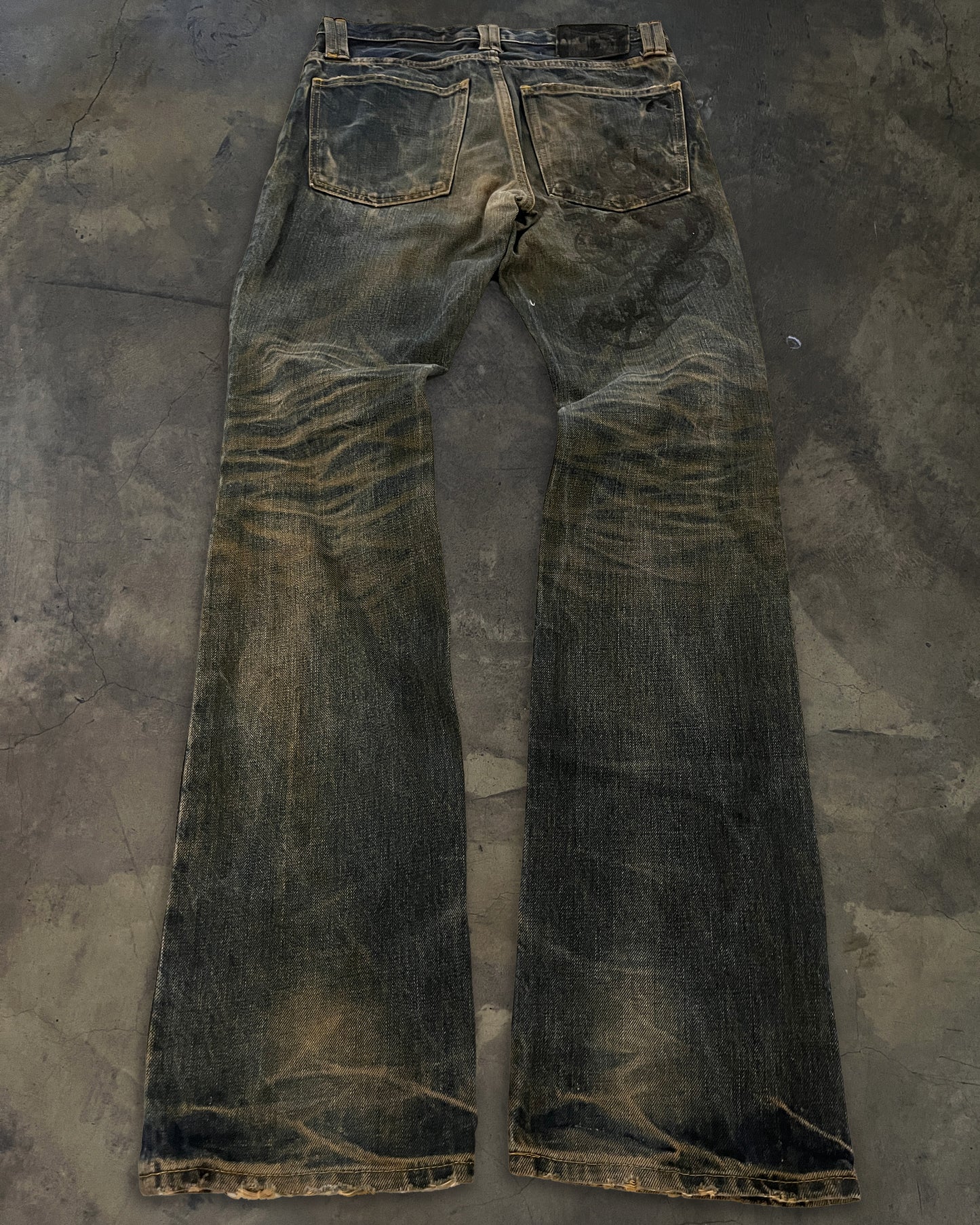 ROAR GUNS MUDWASH DENIM