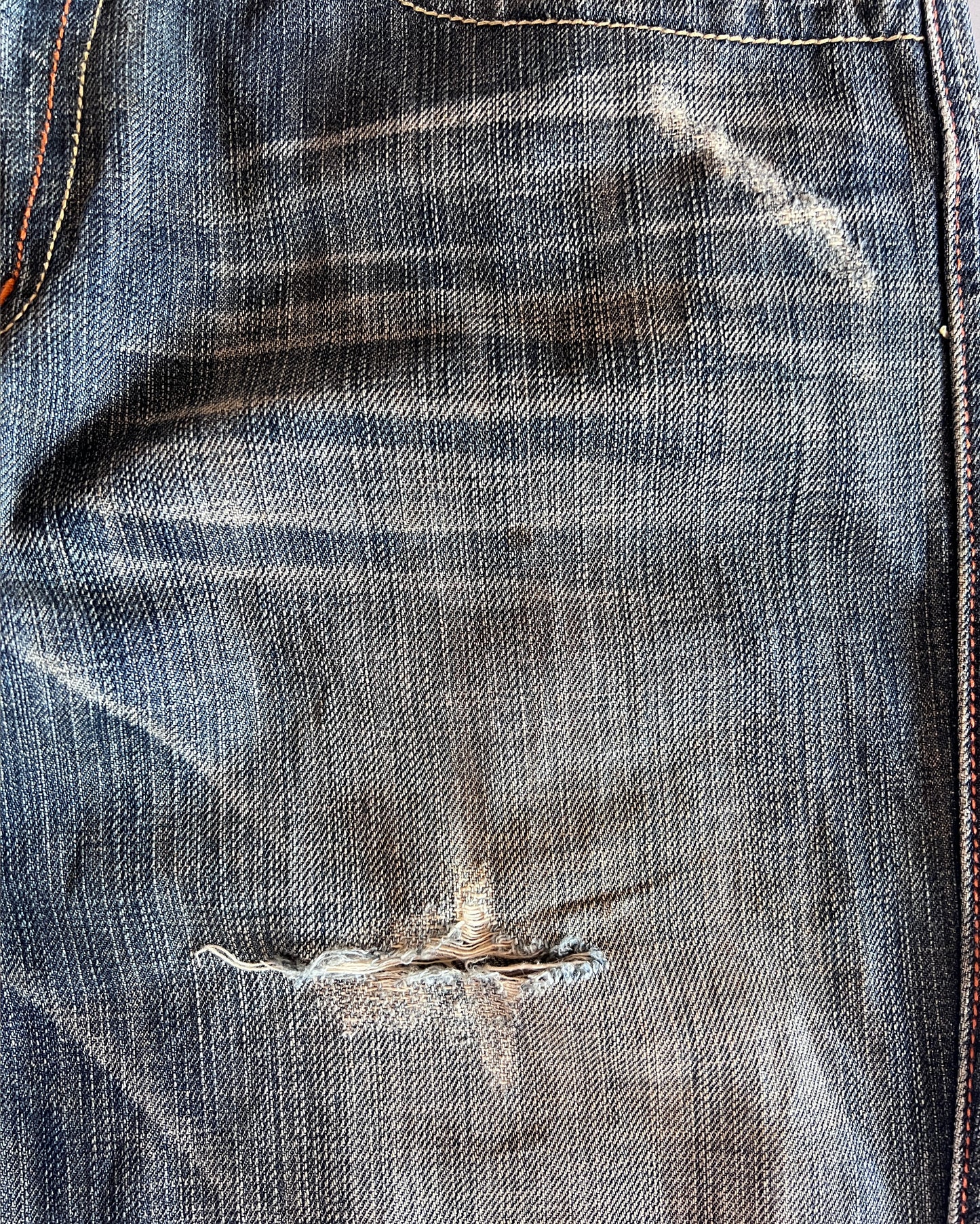 LAGUST SPIRAL CUTS DENIM