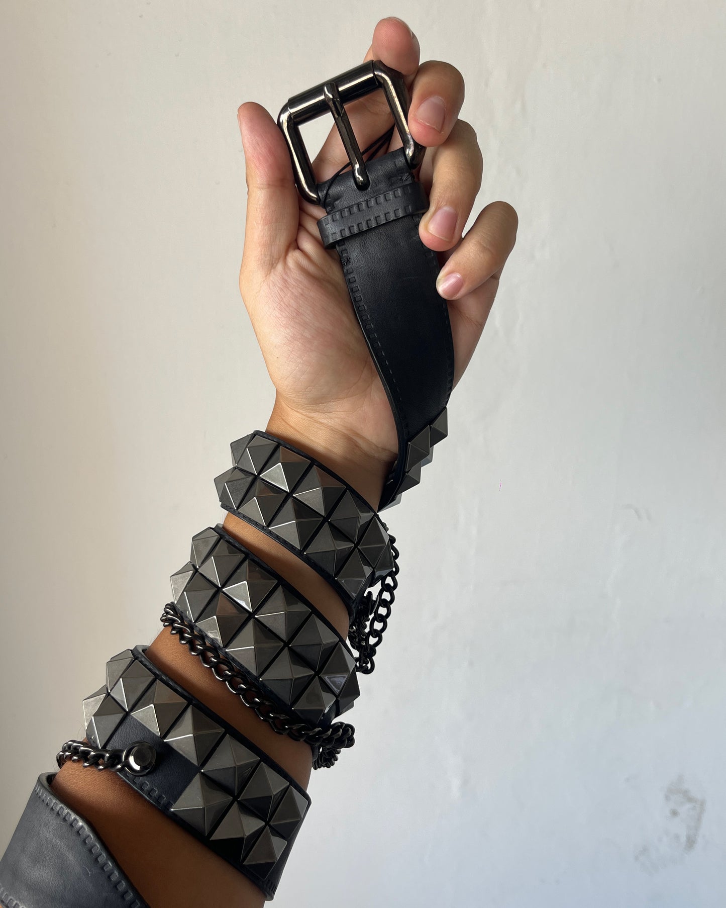 BURBERRY STUDDED BELT