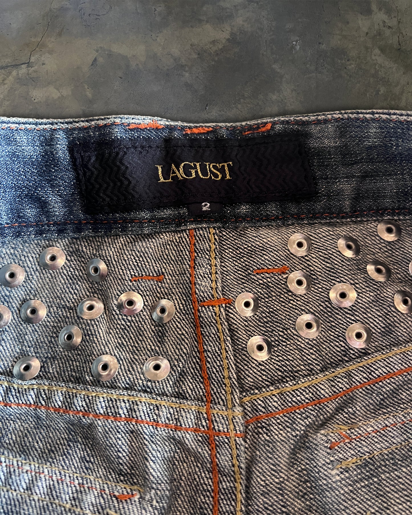 LAGUST SPIRAL CUTS DENIM