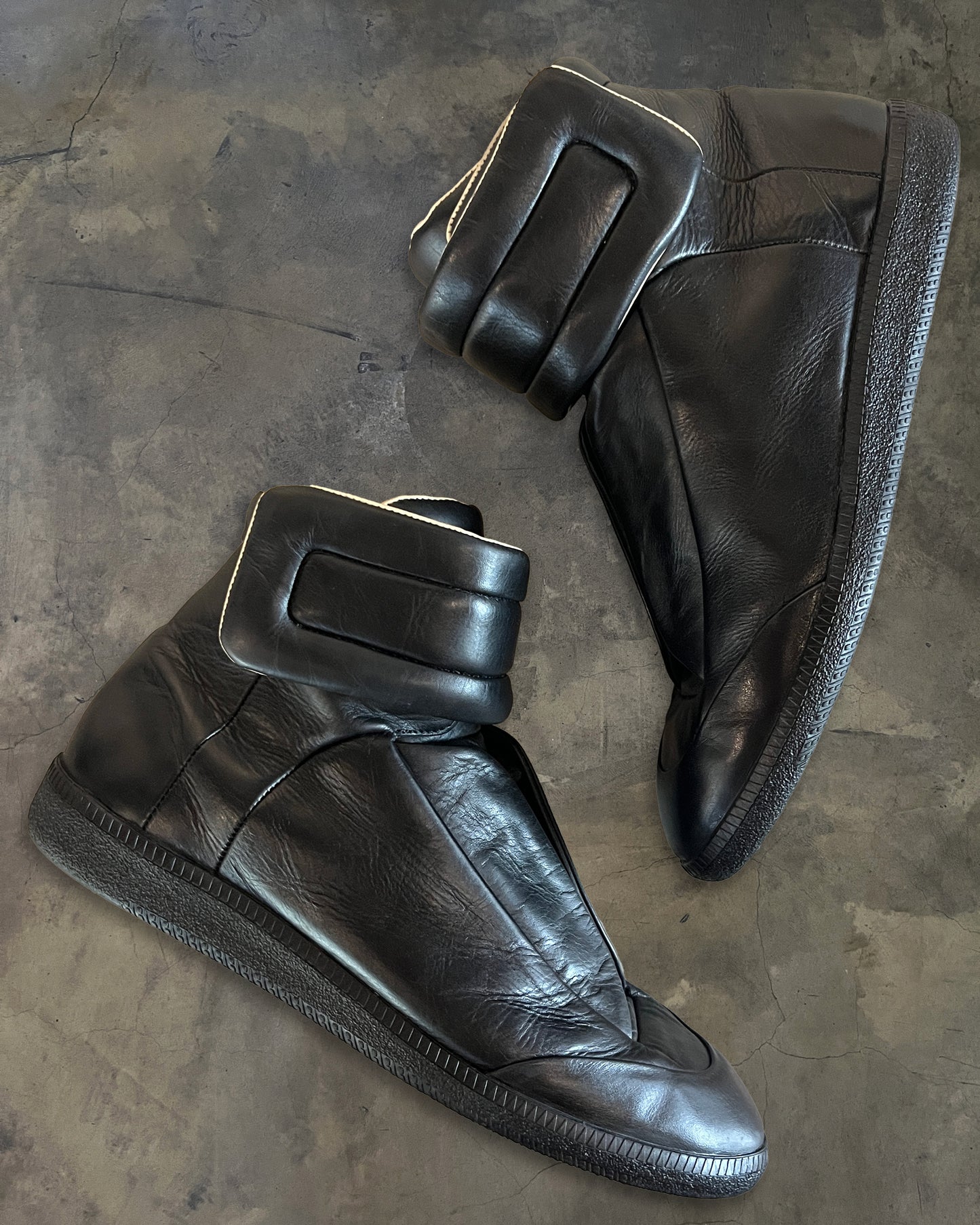 MAISON MARGIELA BLACK FUTURE