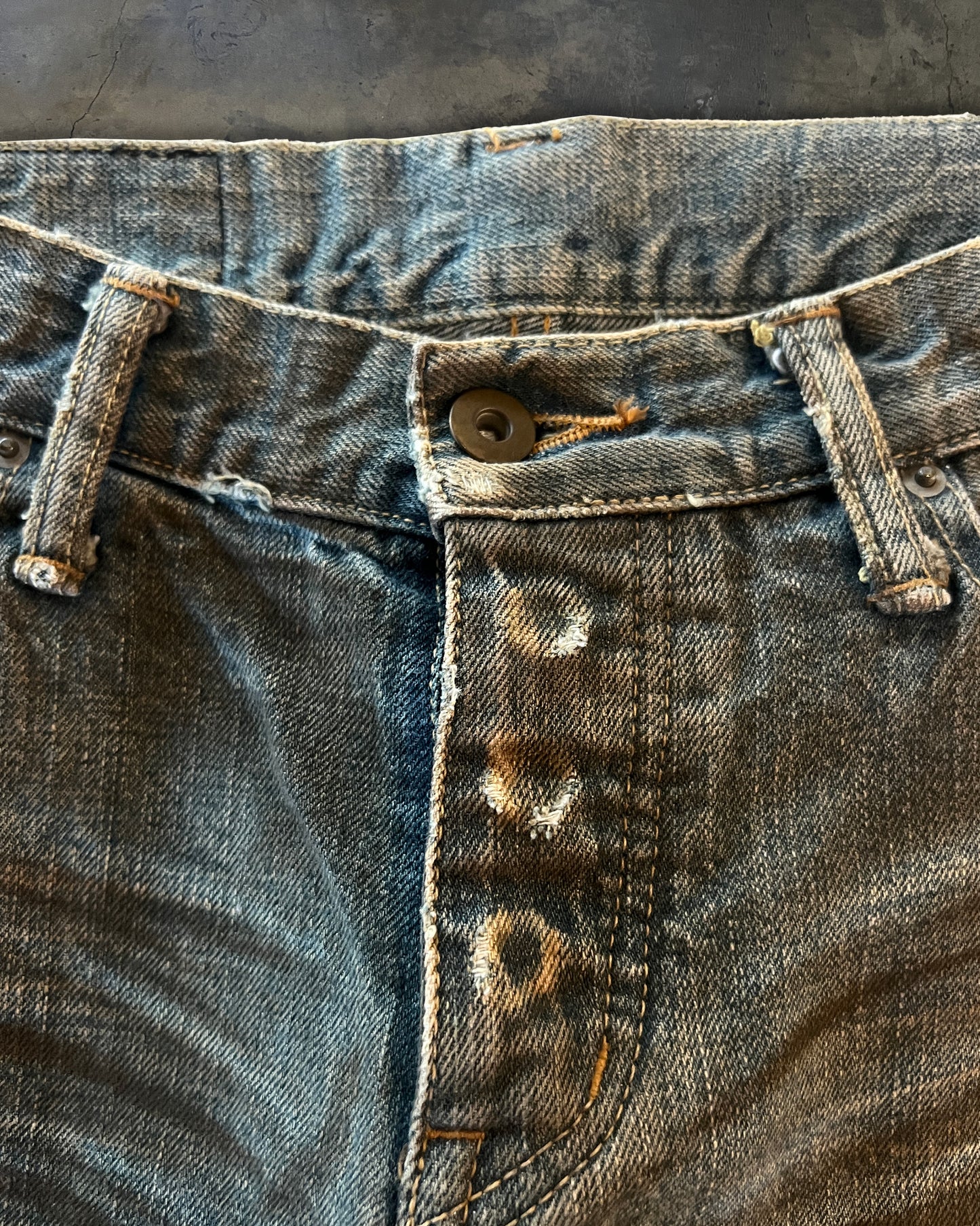 L.G.B MUDWASH WOLF DENIM