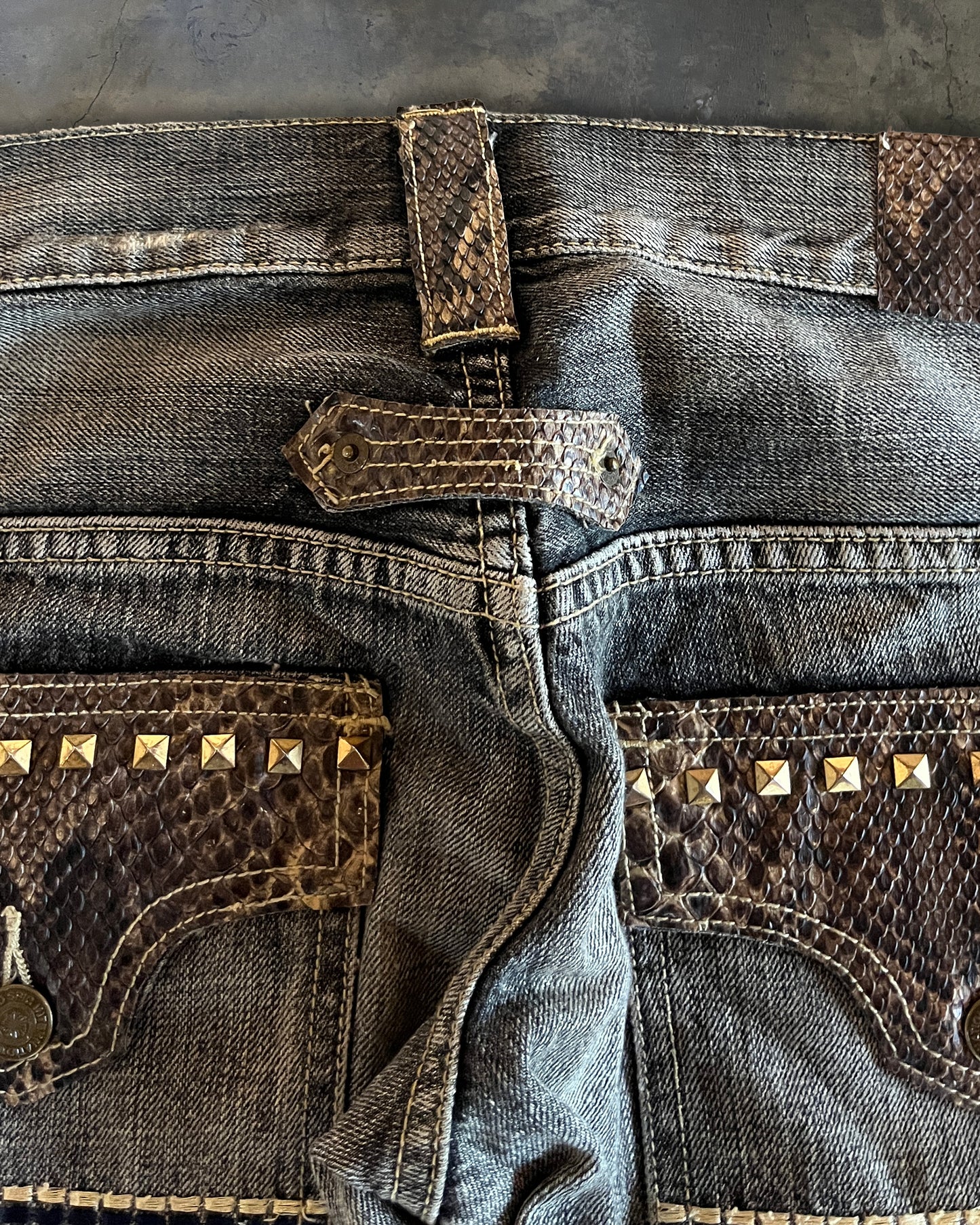 TORNADO MART SNAKESKIN FLARED DENIM