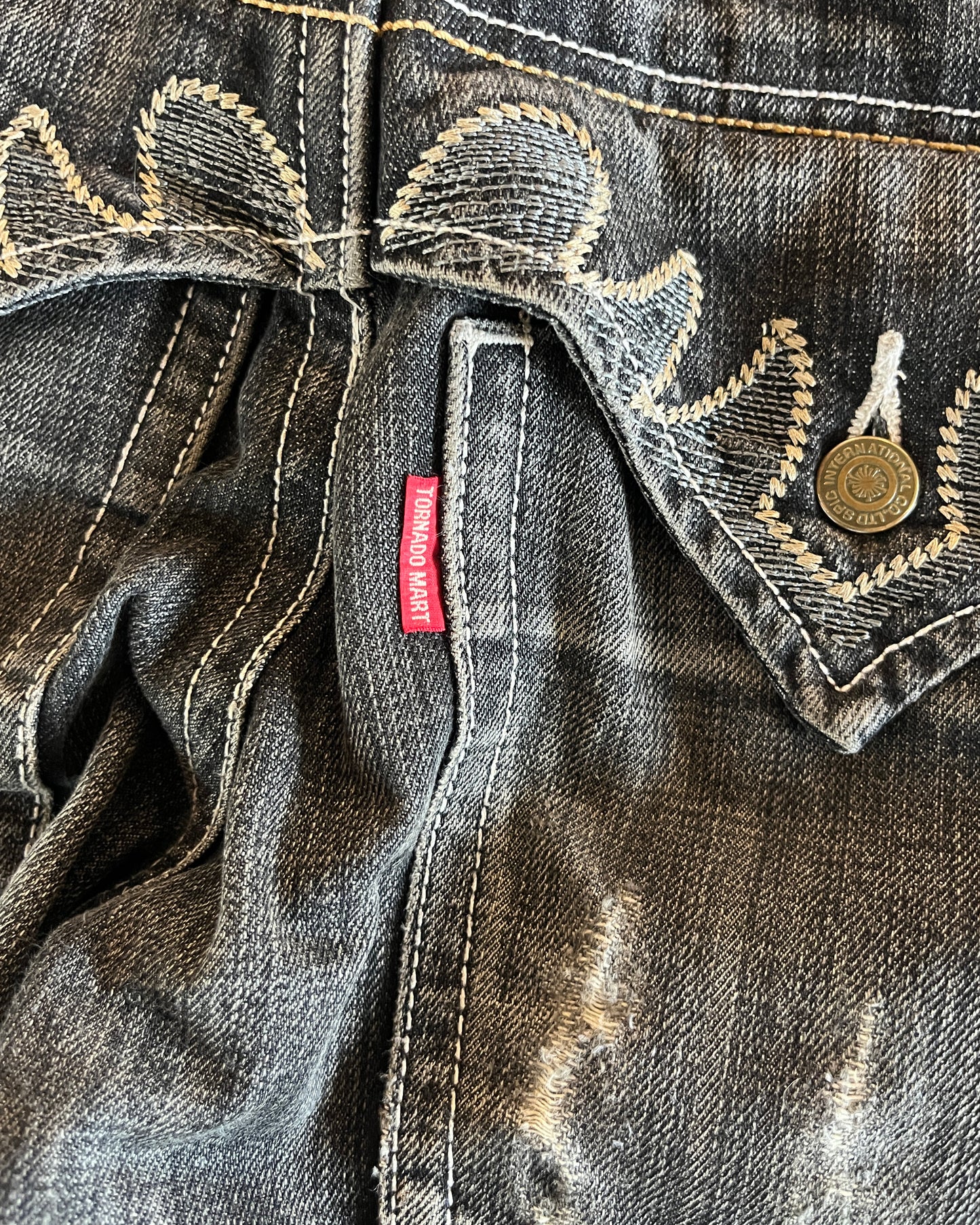 TORNADO MART TRIBAL EMBROIDERY DENIM