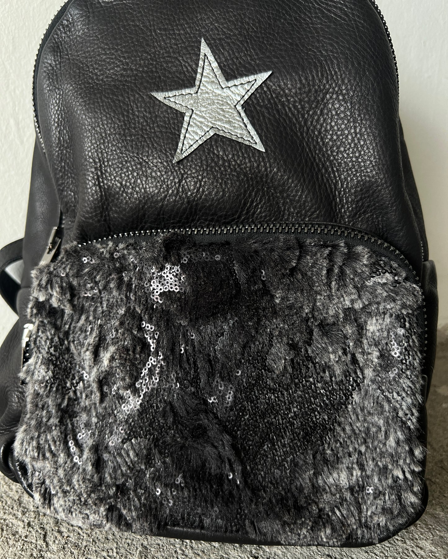 WLG BY GIORGIO BRATO SEQUINED FUR BOOK BAG