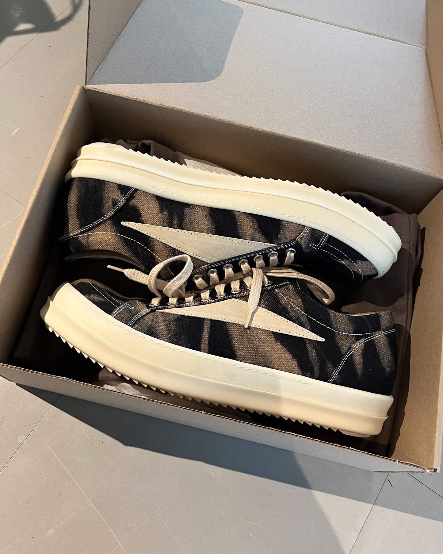 RICK OWENS SS2024 "LIDO" VINTAGE SNEAKERS