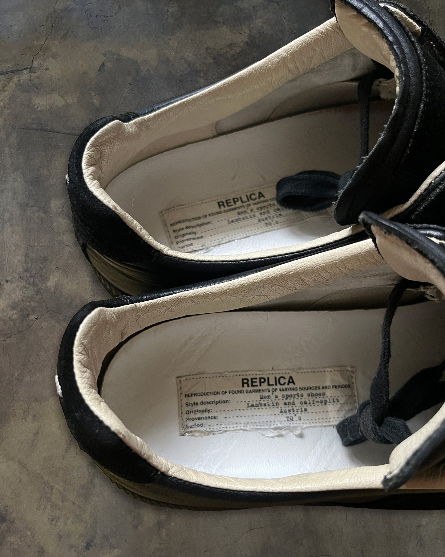 MAISON MARGIELA BLACK GAT 43