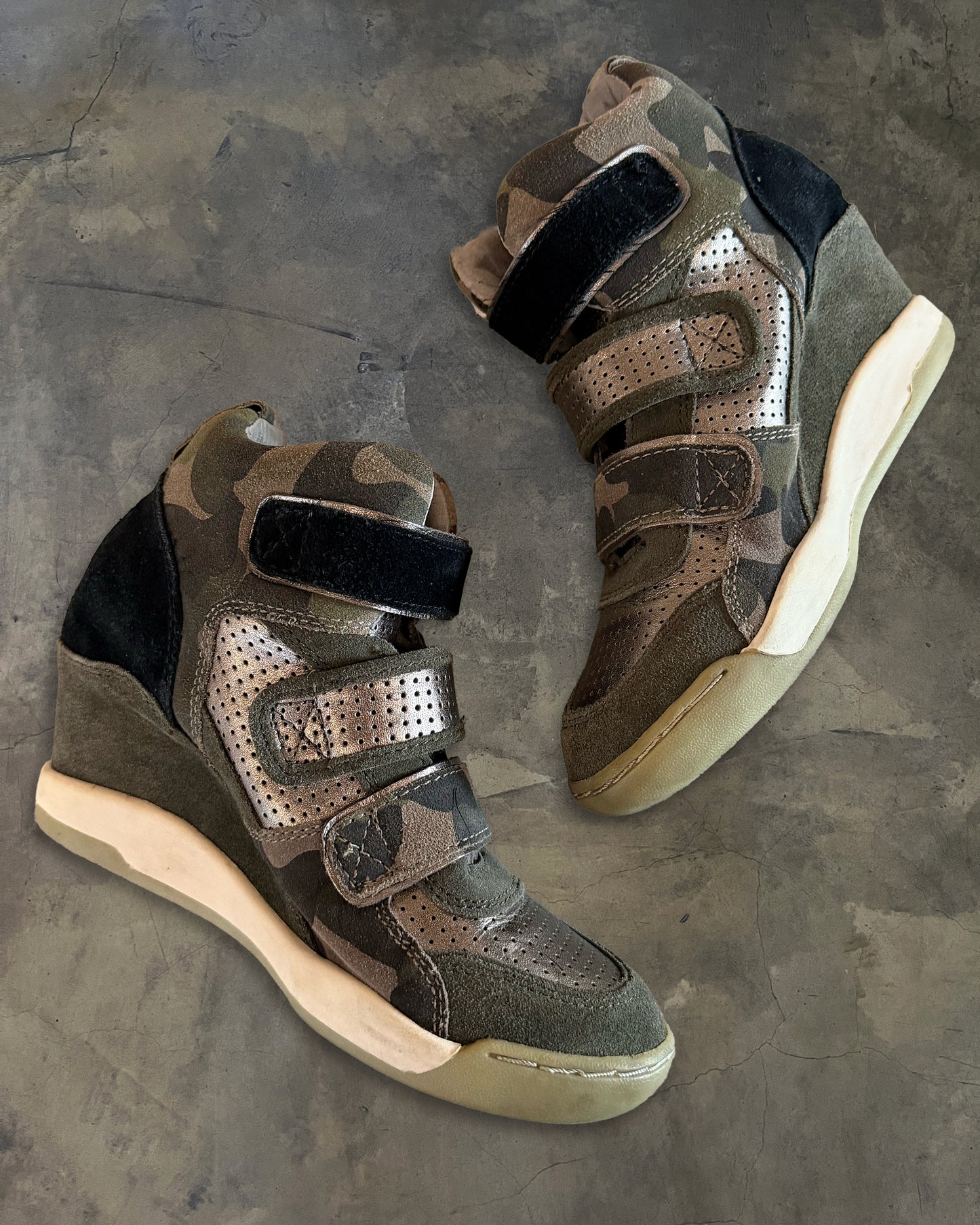 ASH CAMO WEDGES