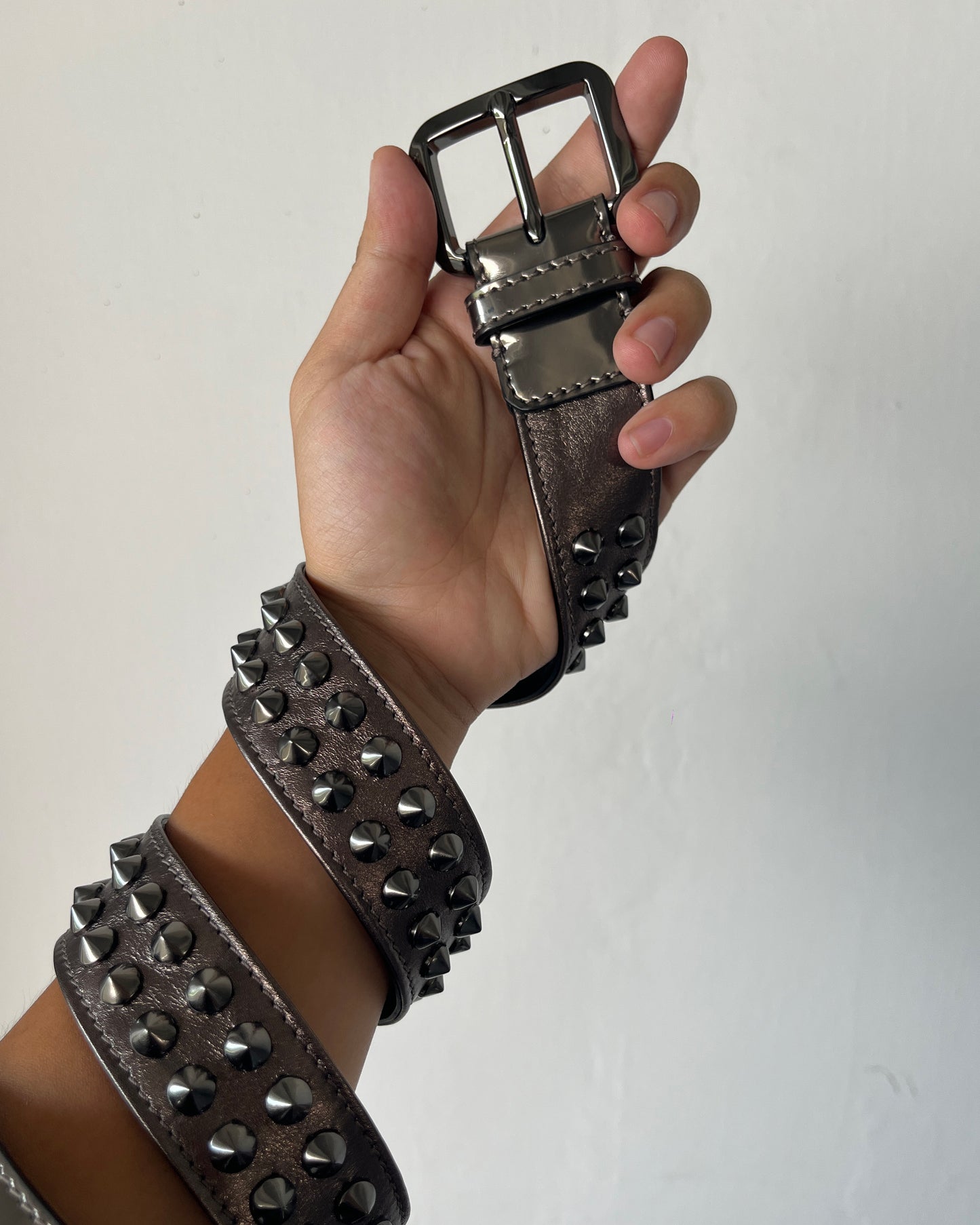 BURBERRY DARK NICKEL STUDDED BELT