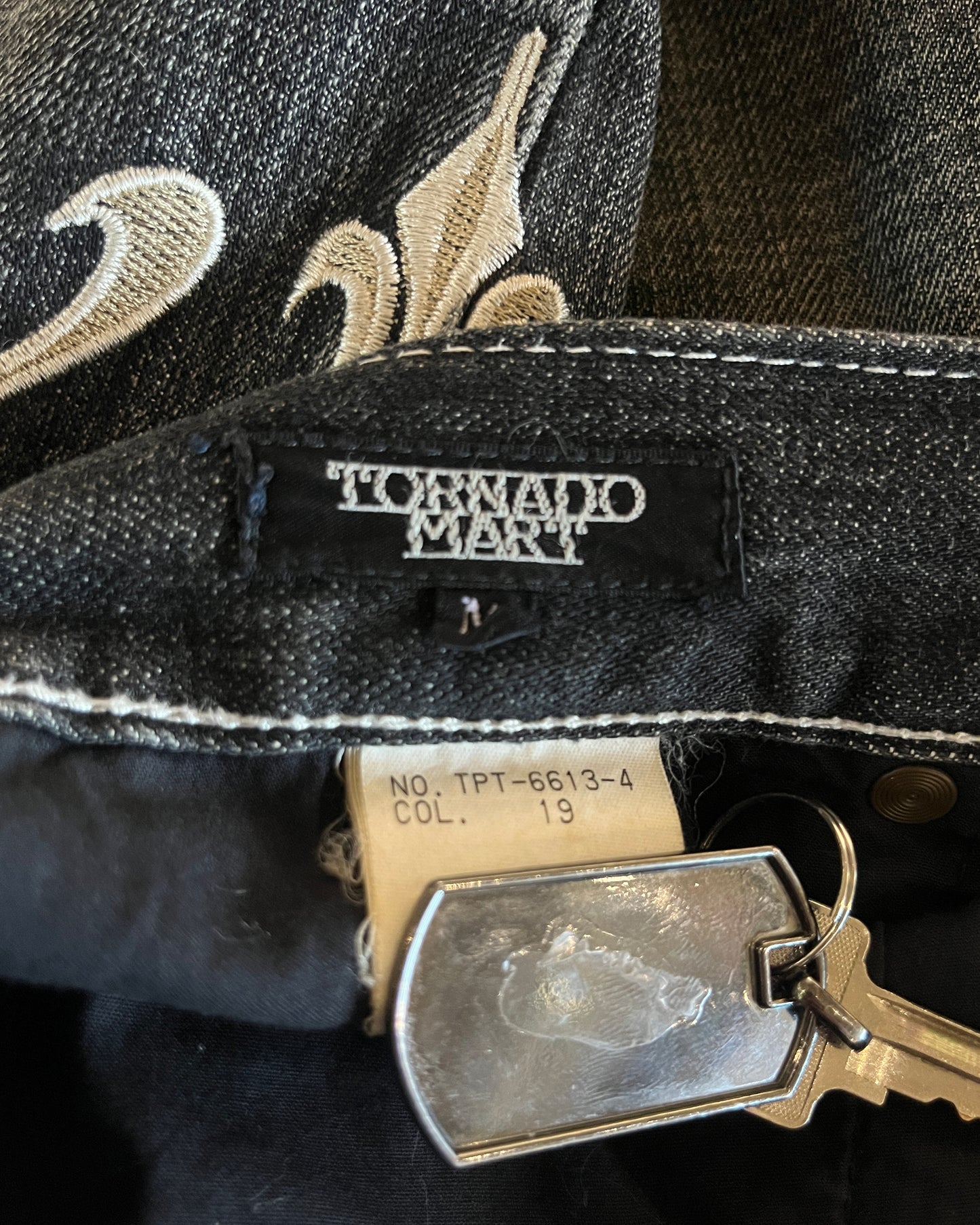 TORNADO MART TRIBAL EMBROIDERY DENIM