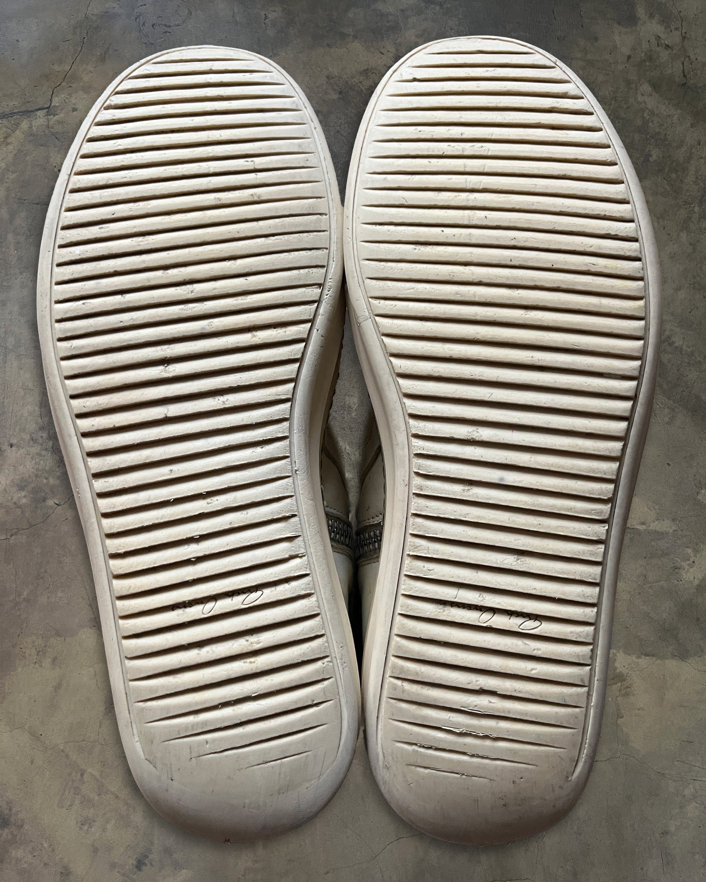 RICK OWENS AW2012 "MOUNTAIN" MILK GEOBASKET