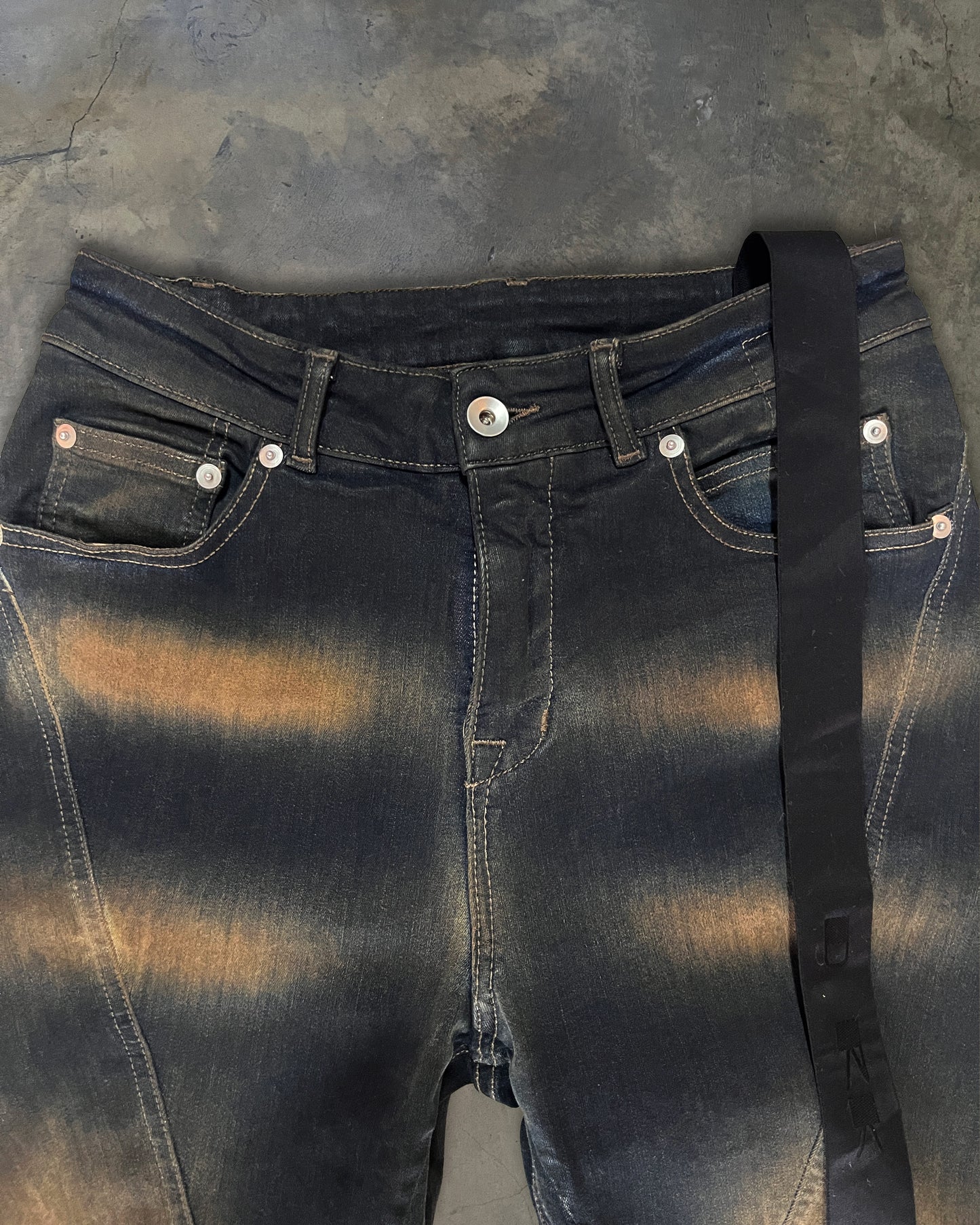RICK OWENS DRKSHDW FW2023 "LUXOR" BIAS BOOT CUT JEANS