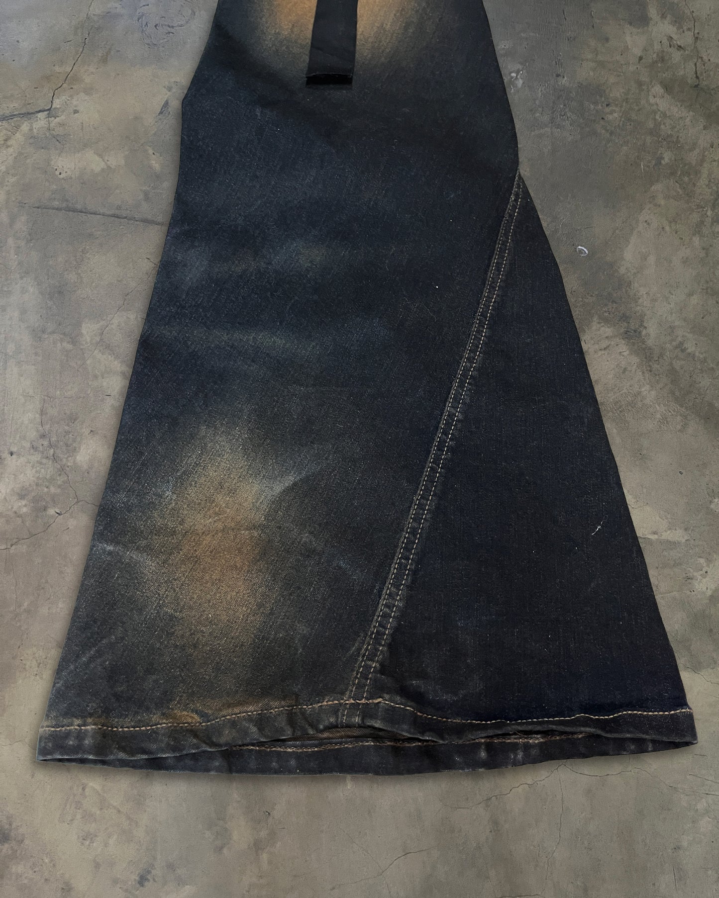 RICK OWENS DRKSHDW FW2023 "LUXOR" BIAS BOOT CUT JEANS