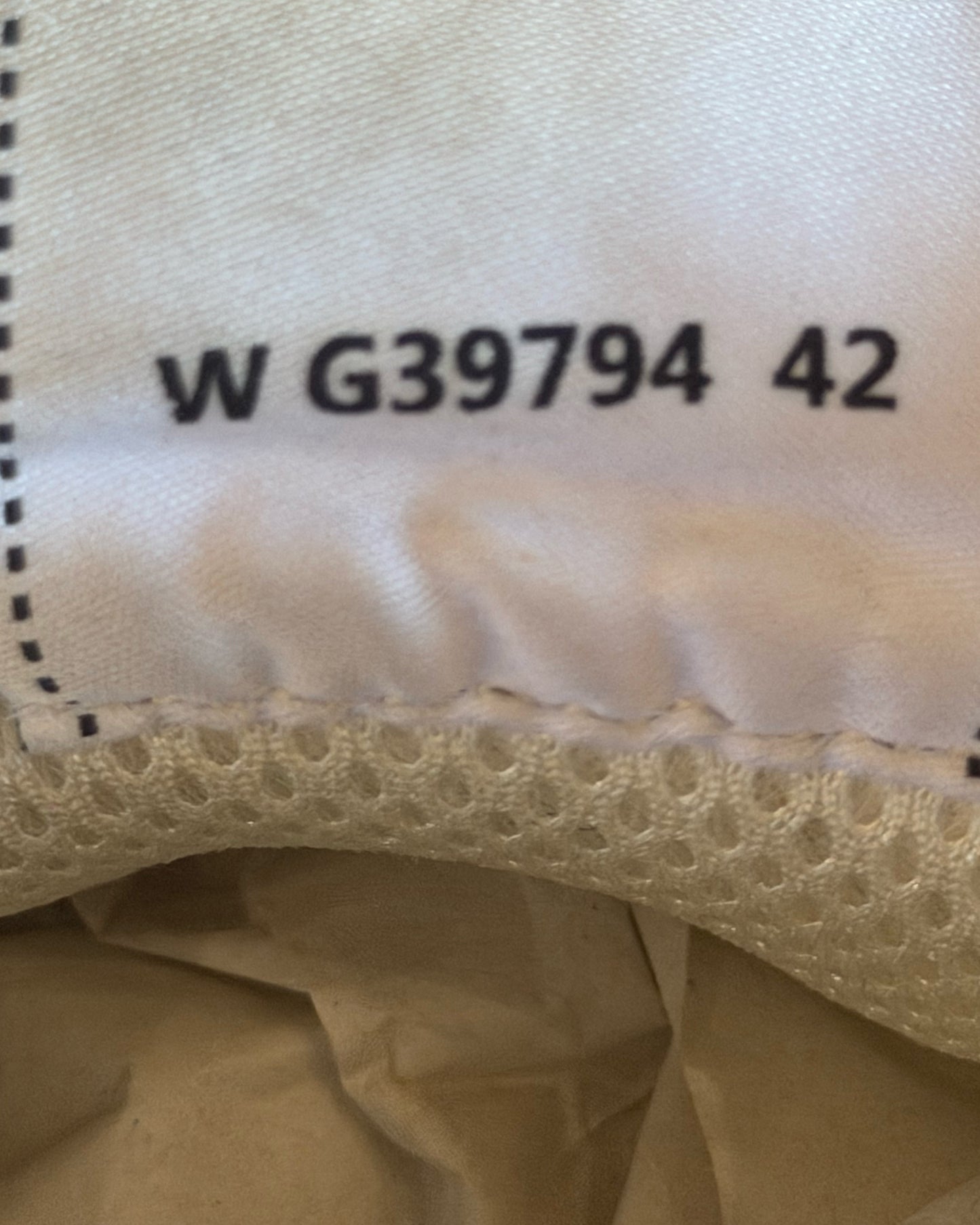 CHANEL CC LOGO METALLIC SNEAKERS