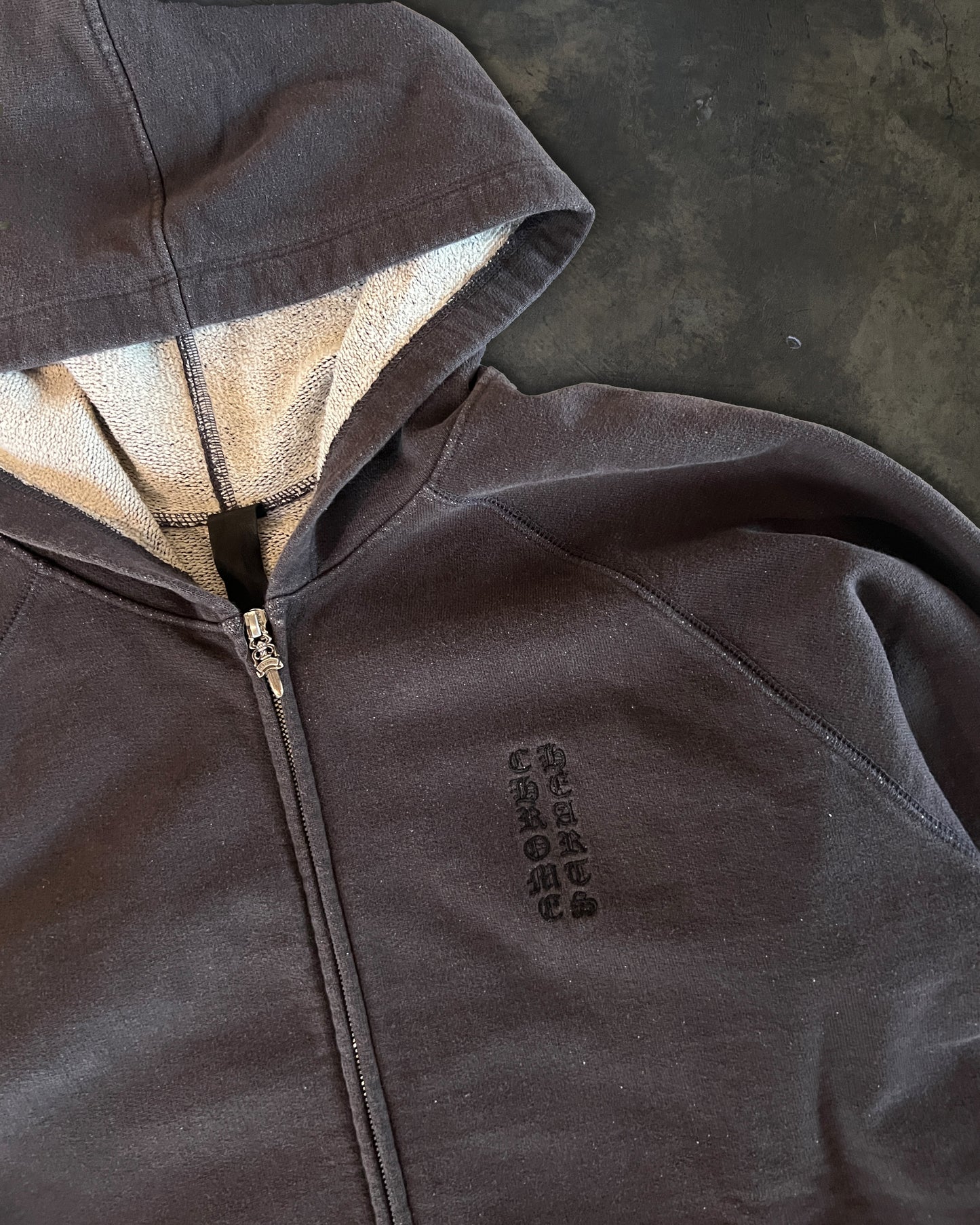 CHROME HEARTS VERTICAL LOGO HOODIE