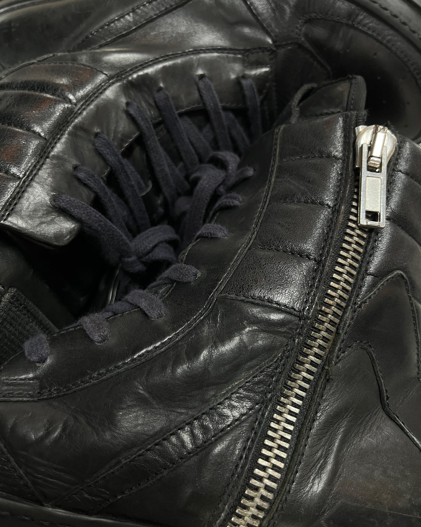 RICK OWENS AW2010 “GLEAM” CREPE SOLE SHORT TONGUE GEOBASKET