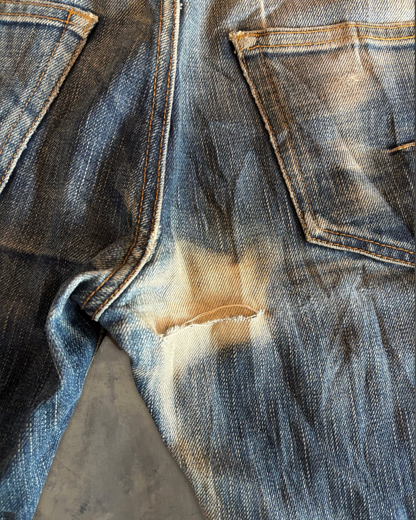 DIOR HOMME BLEACHED DENIM