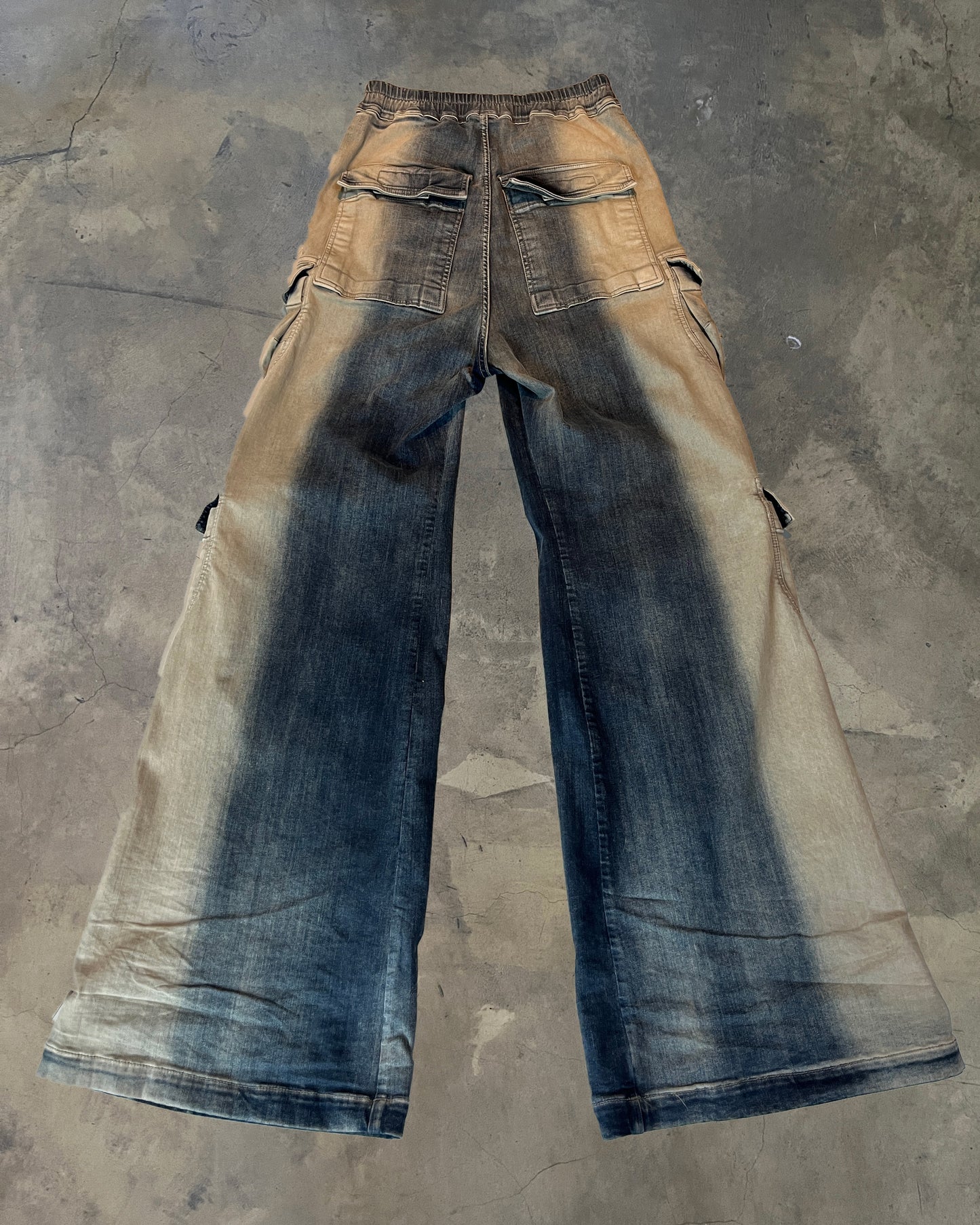 RICK OWENS SS2023 EDFU DOUBLE CARGO MINERAL PEARL JUMBO BELA