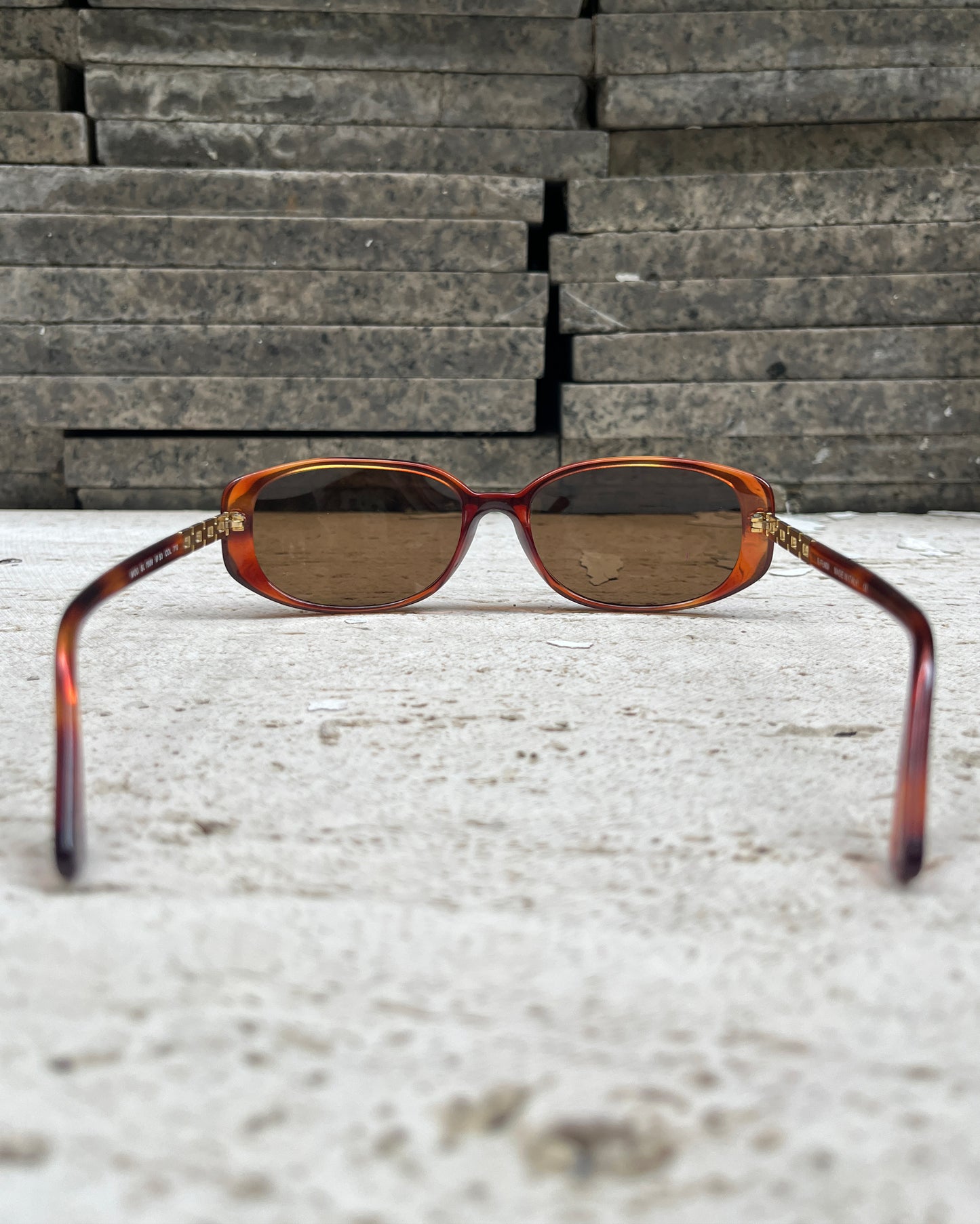 FENDI GOLD LINK SUNGLASSES