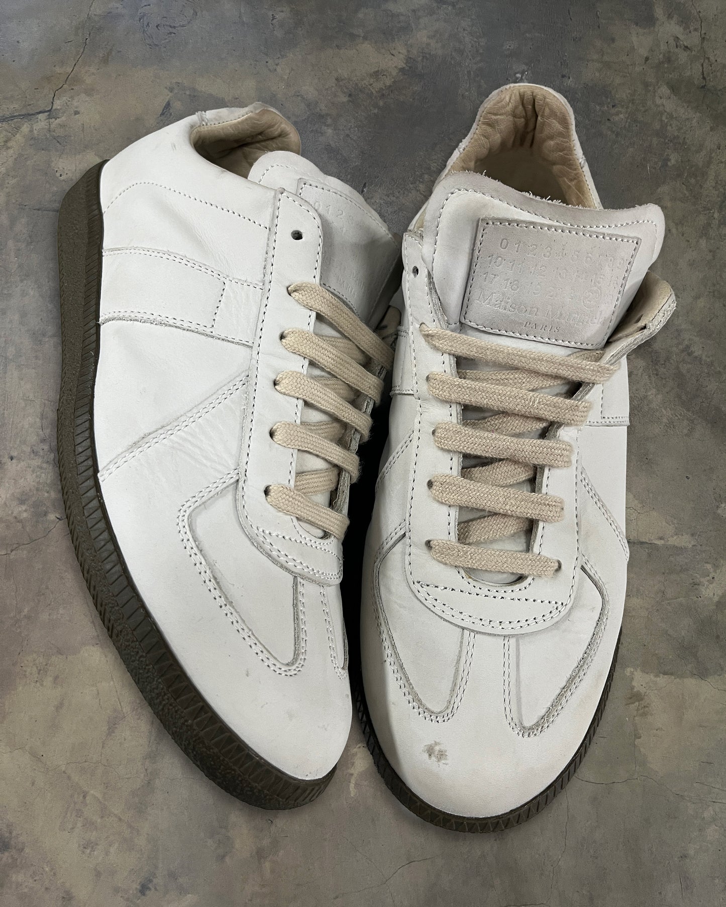 MAISON MARGIELA WHITE GAT WITH DARK GREY SOLE 41