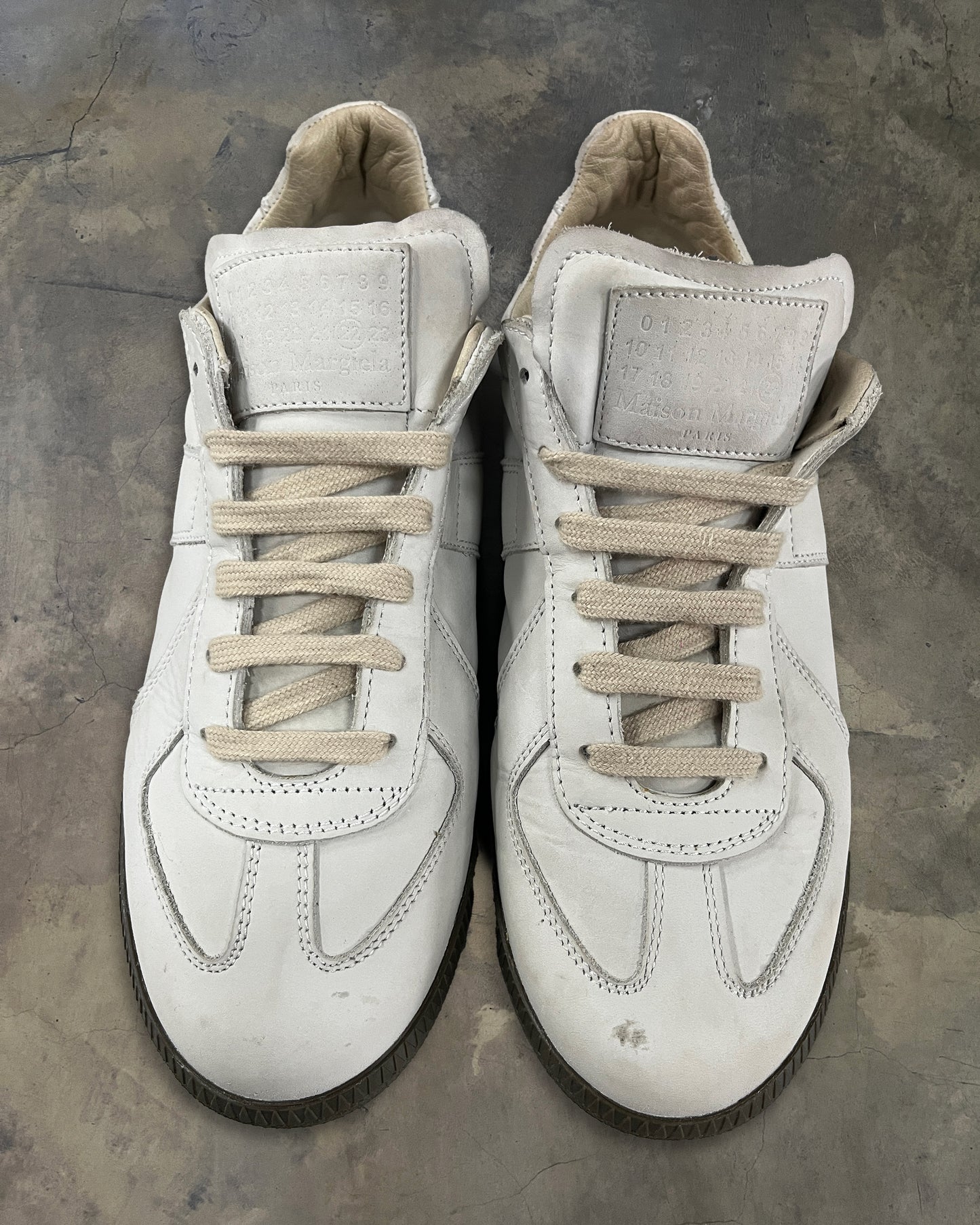 MAISON MARGIELA WHITE GAT WITH DARK GREY SOLE 41