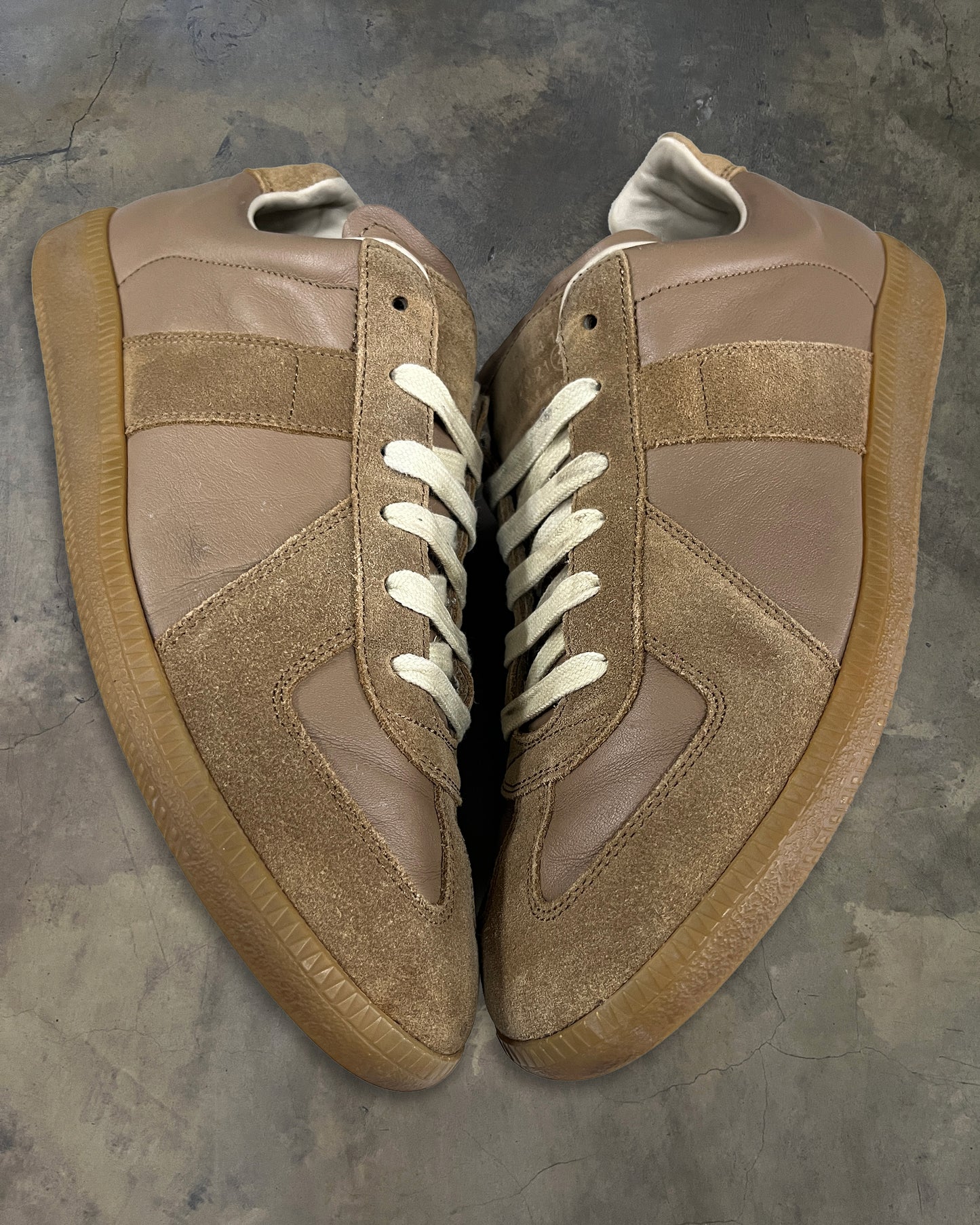 MAISON MARGIELA TAN GAT 41