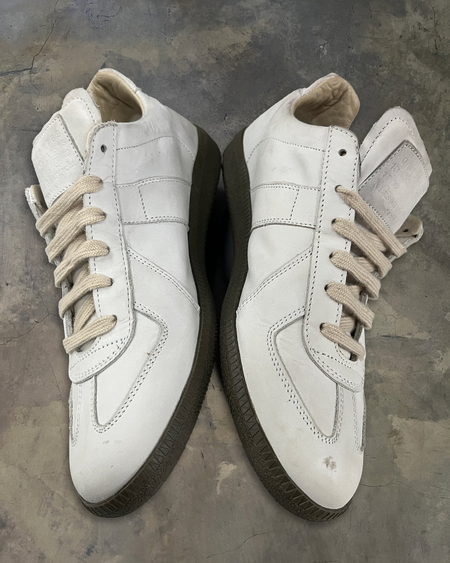 MAISON MARGIELA WHITE GAT WITH DARK GREY SOLE 41