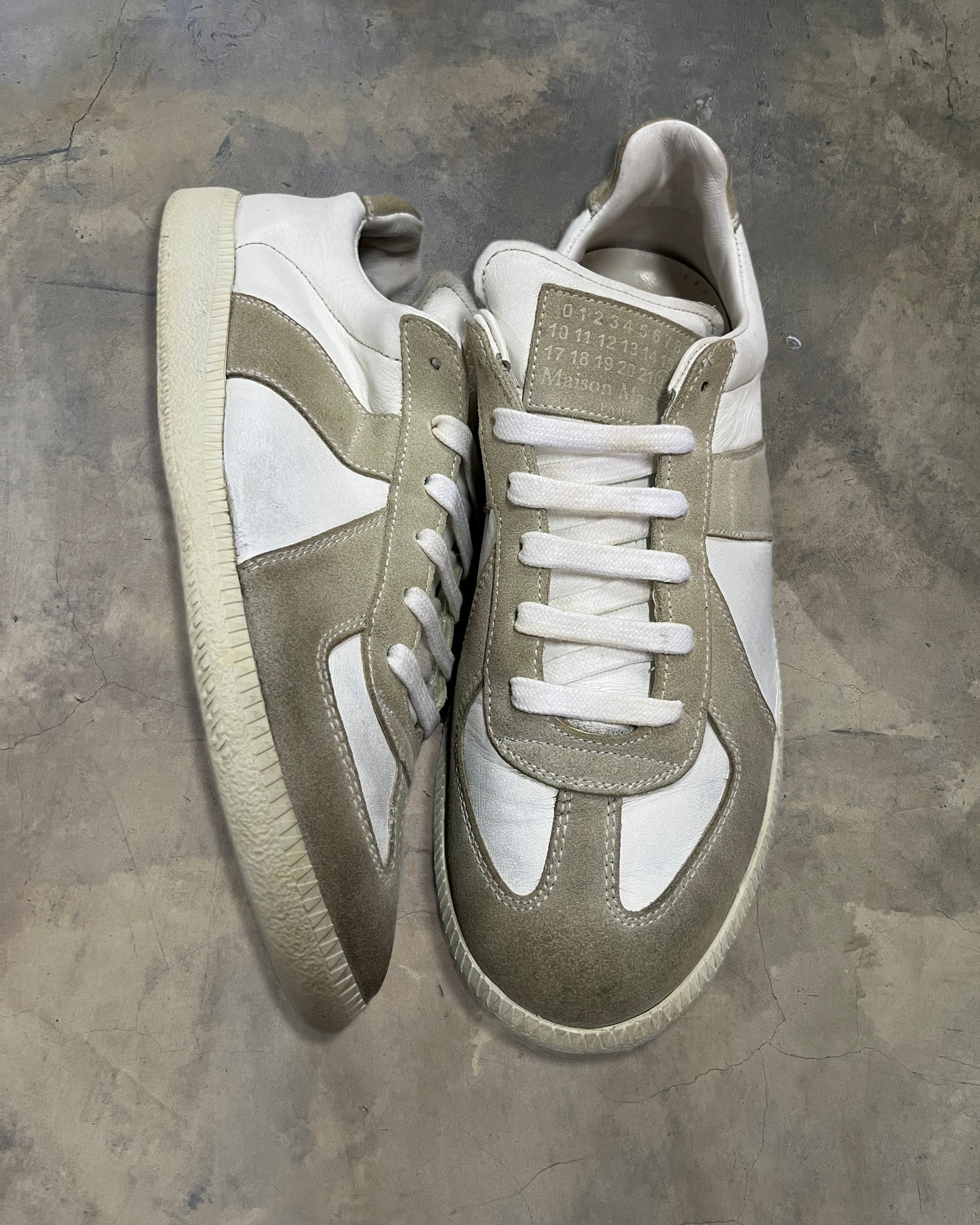 MAISON MARGIELA GAT WHITE SOLE 40.5
