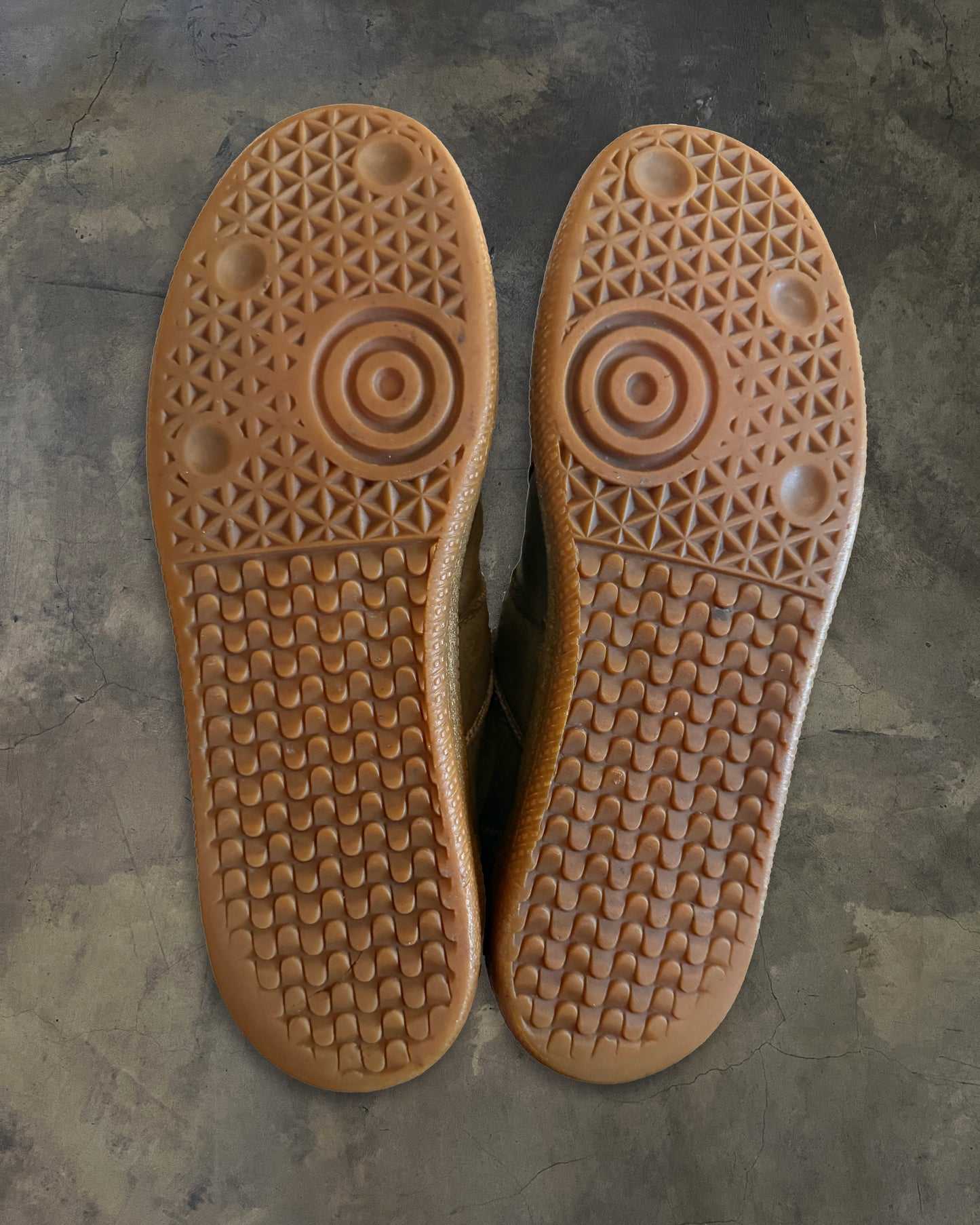 MAISON MARGIELA GOLD GATS 42
