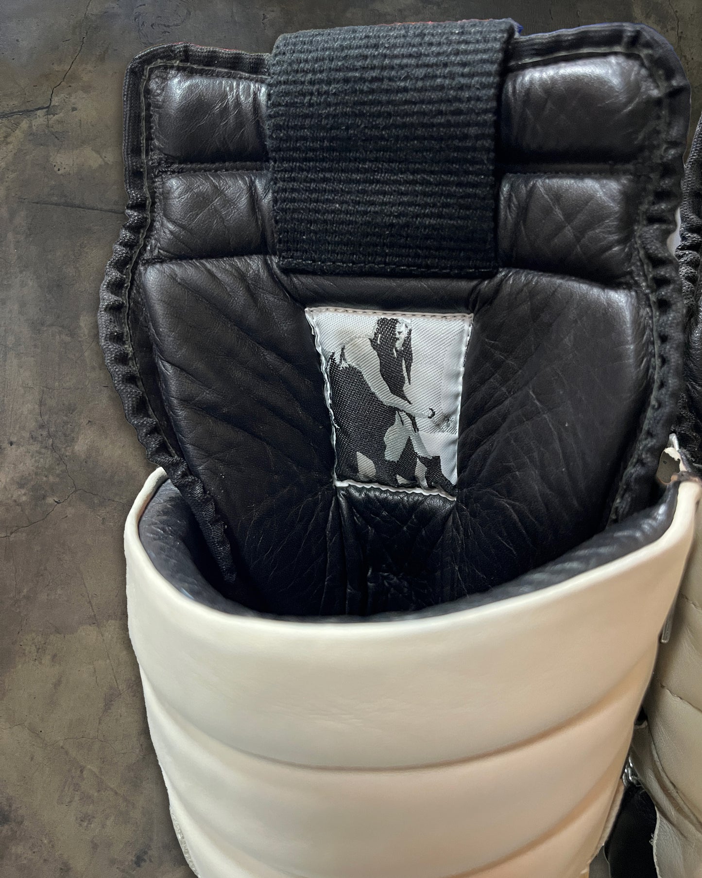RICK OWENS HIGH TONGUE GEOBASKET 44