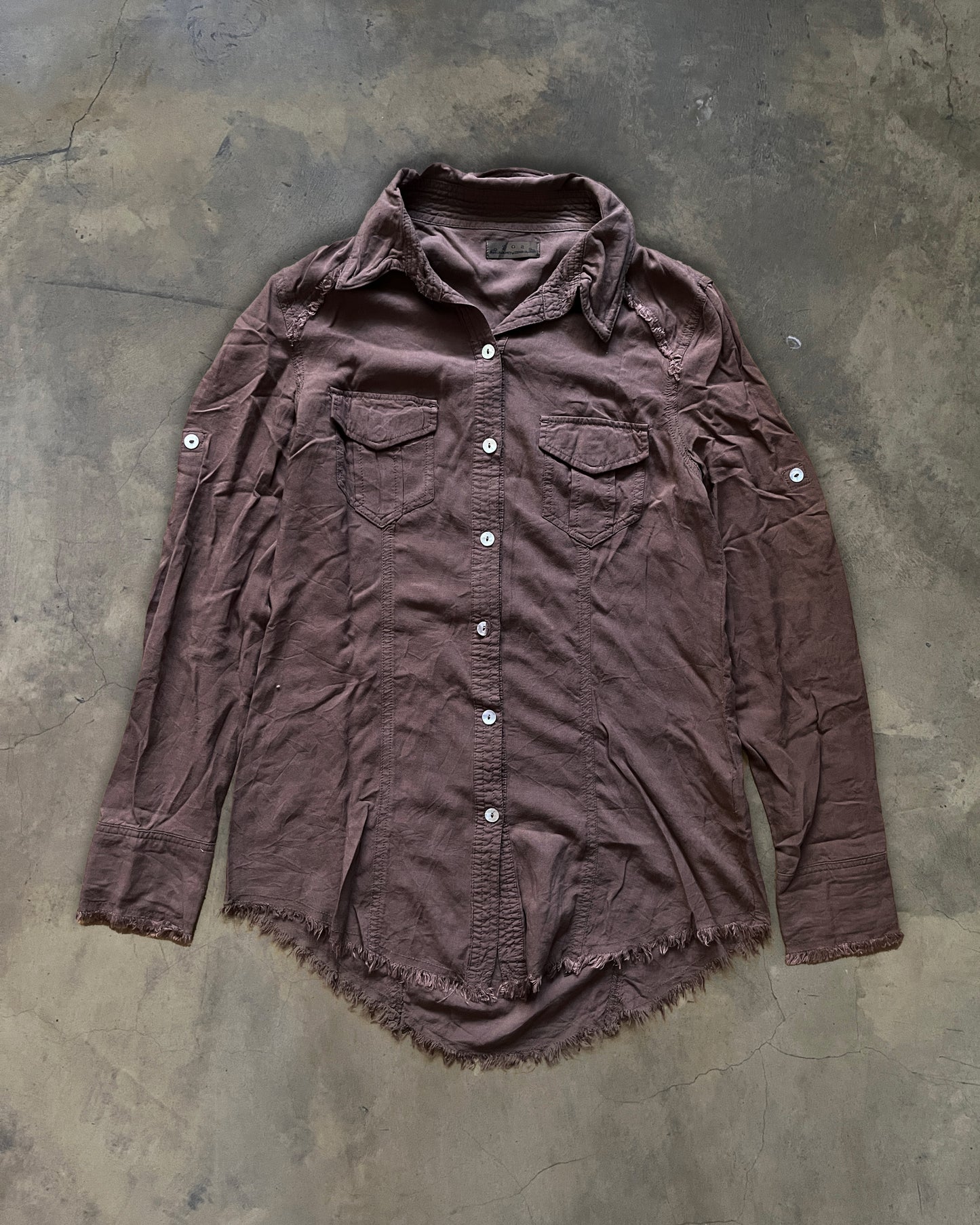 GOA DISTRESSED HEM BUTTON UP