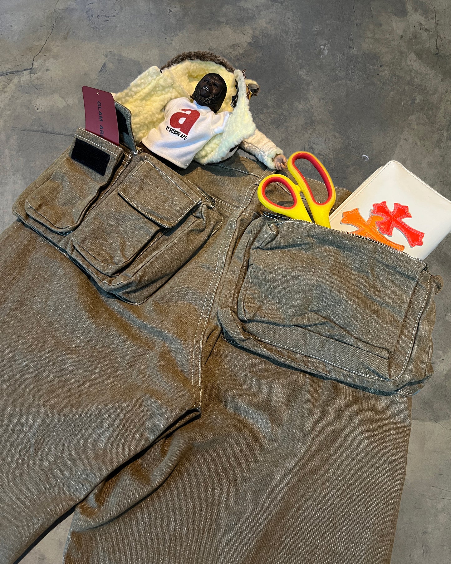 MILKBOY MULTI-POCKETED PANTS