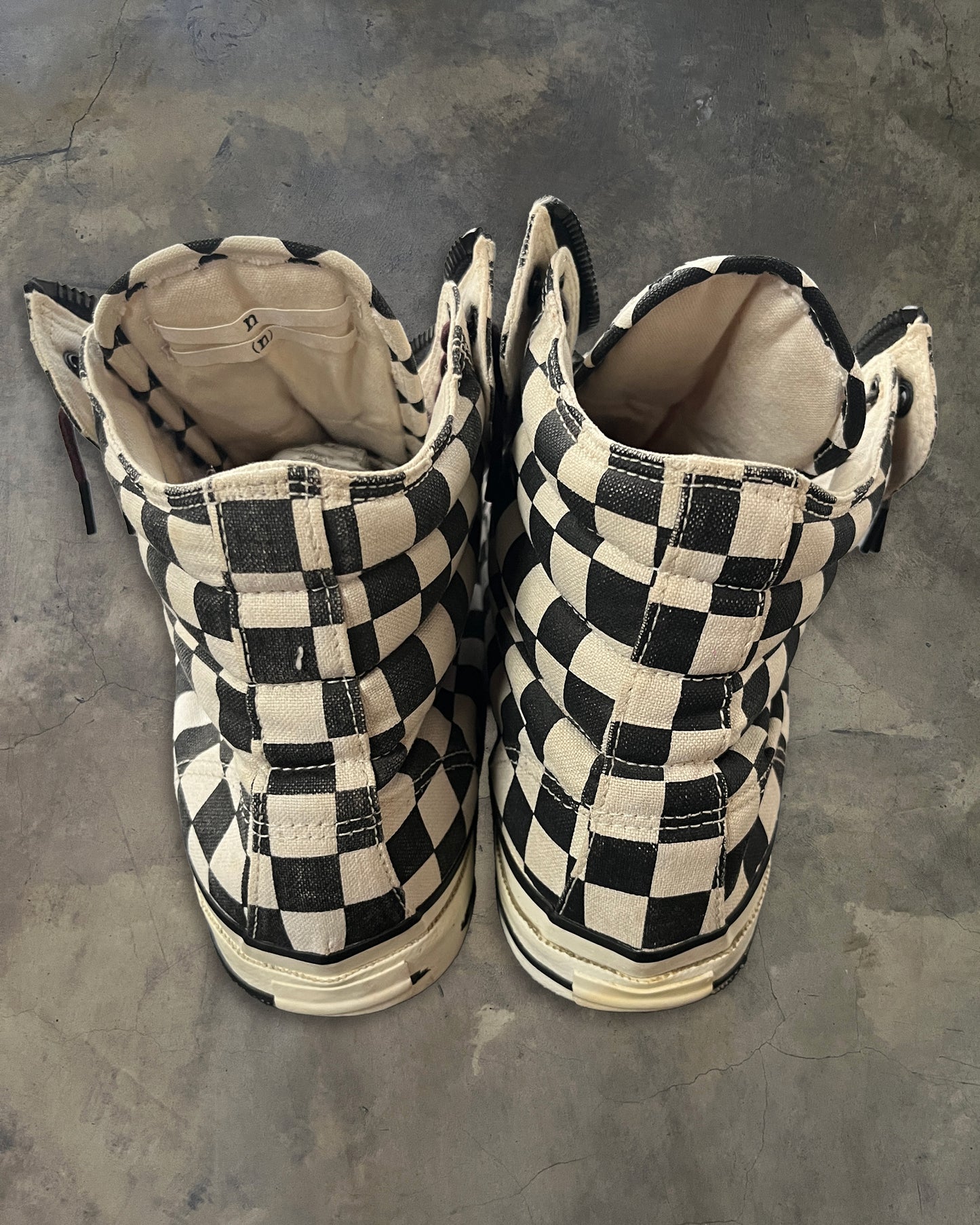 NUMBER (N)INE AW2007 "LOVE GOD MURDER" HIGH TOP CHECKERED SNEAKER