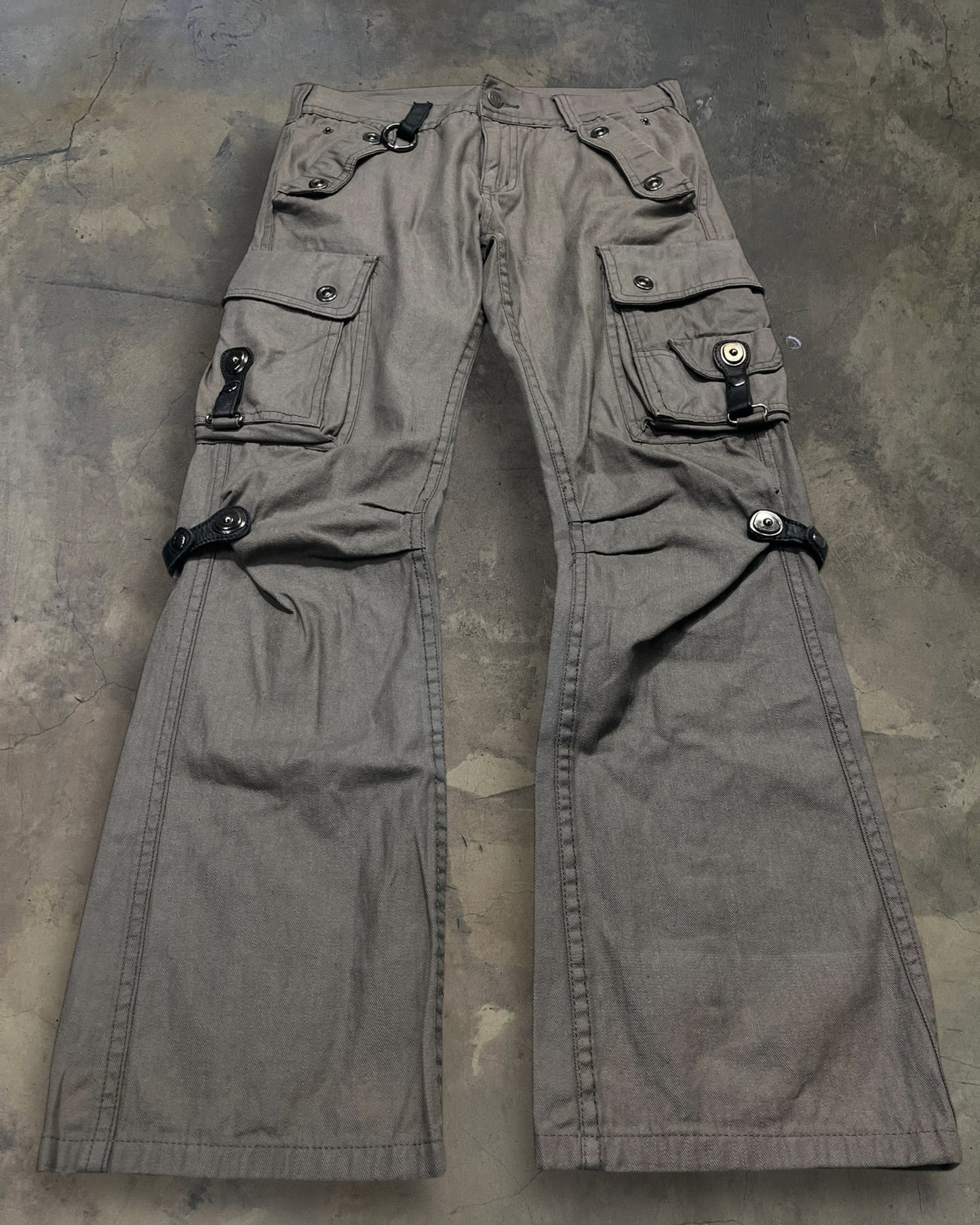 TORNADO MART FLARED TACTICAL CARGO