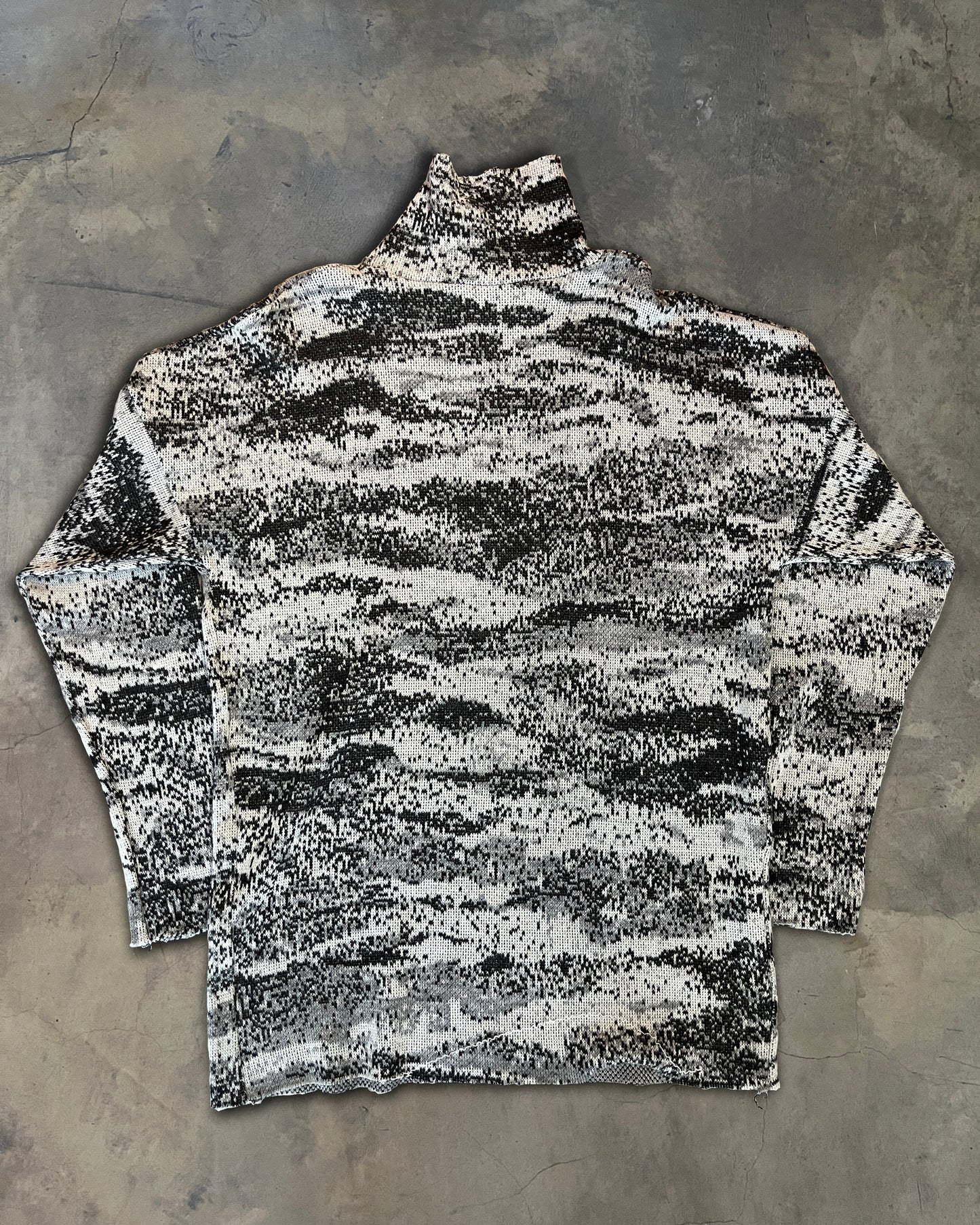 RAF SIMONS AW2002 “VIRGINIA CREEPER” OVERSIZED DIGICAMO TURTLENECK.